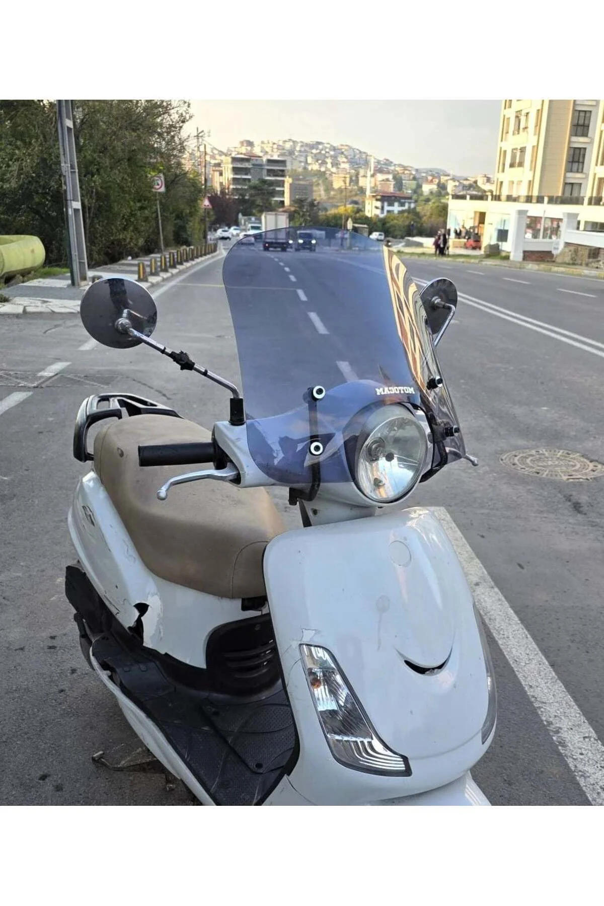 SYM Fiddle IV 125 Ön Cam 2023-2024 Model 44cm Füme Renkli APARATS