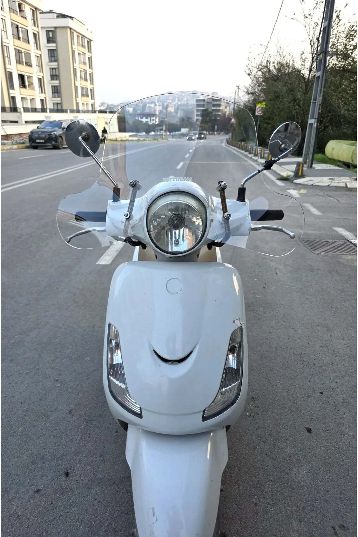 SYM Fiddle IV 125 Ön Cam 2023-2024 Model 53cm Şeffaf Renkli Elcikli APARATSIZ