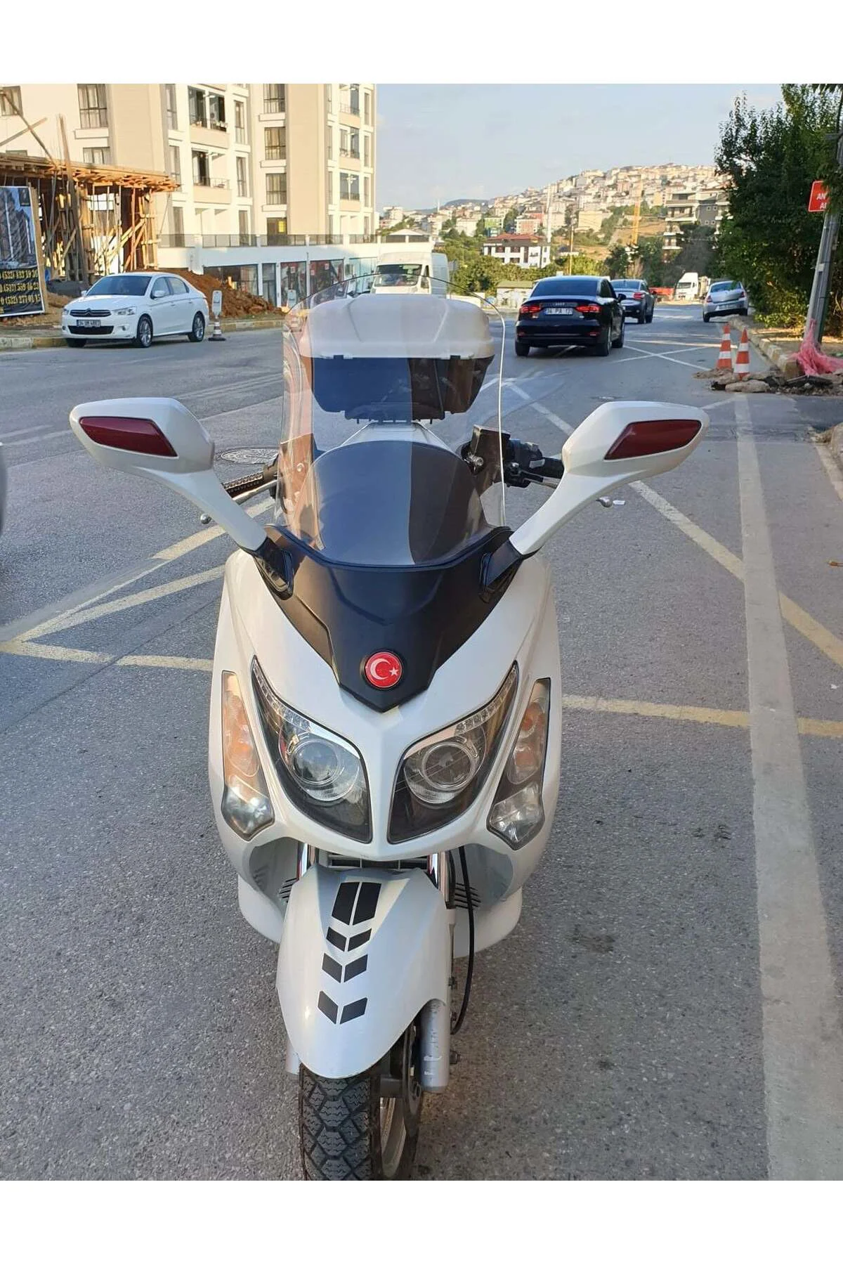 SYM Gts Evo 250 Ön Cam 2006-2015 Model 63cm Şeffaf Renkli 4mm 10c