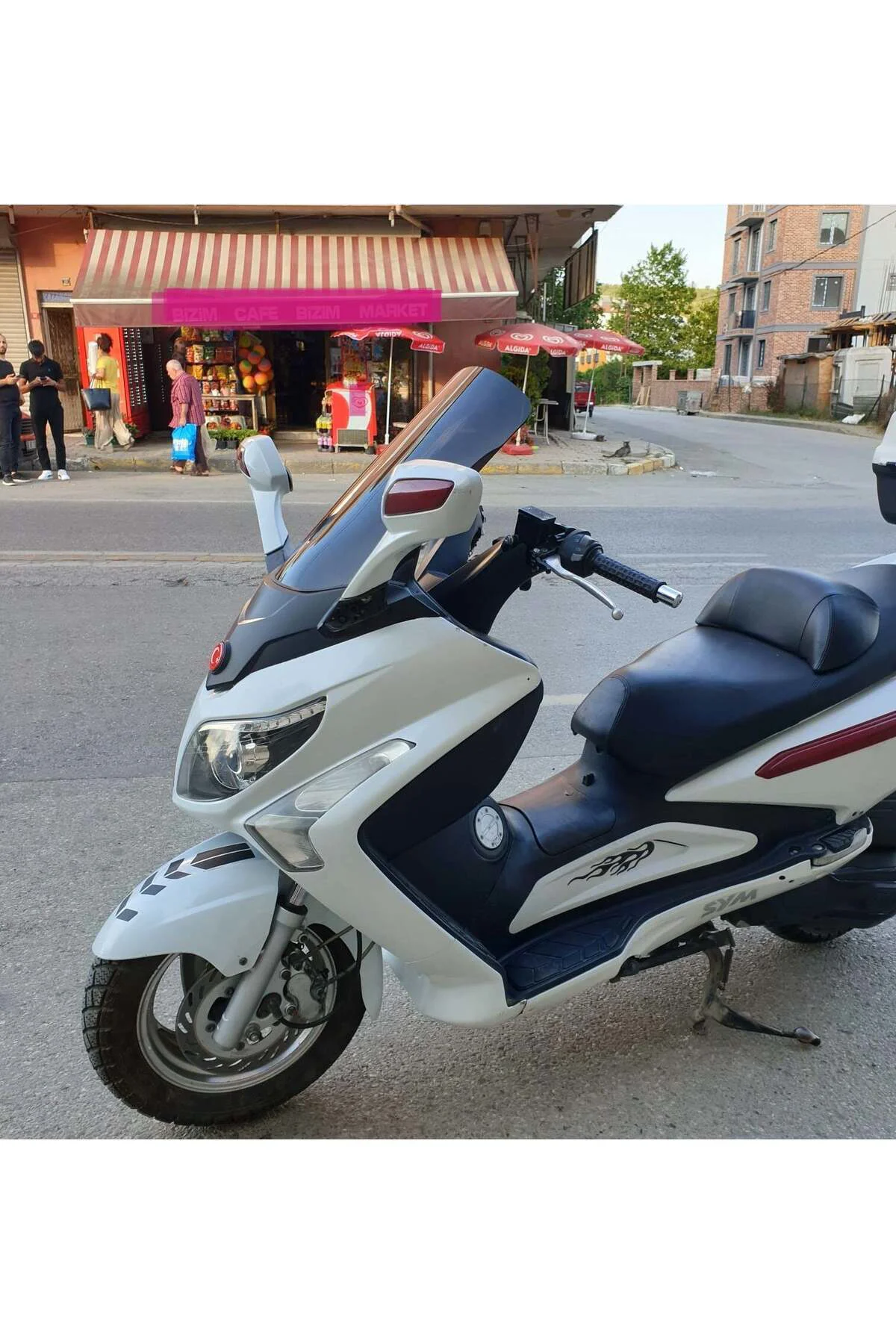SYM Gts Evo 250 Ön Cam 2006-2015 Model 53cm Siyah Renkli 4mm