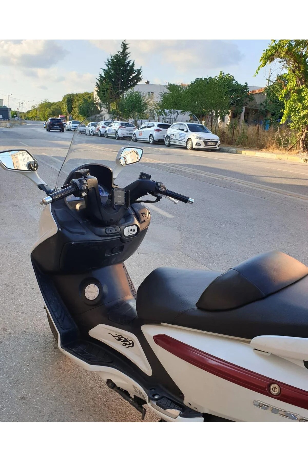 SYM Gts Evo 250 Ön Cam 2006-2015 Model 53cm Şeffaf Renkli 4mm