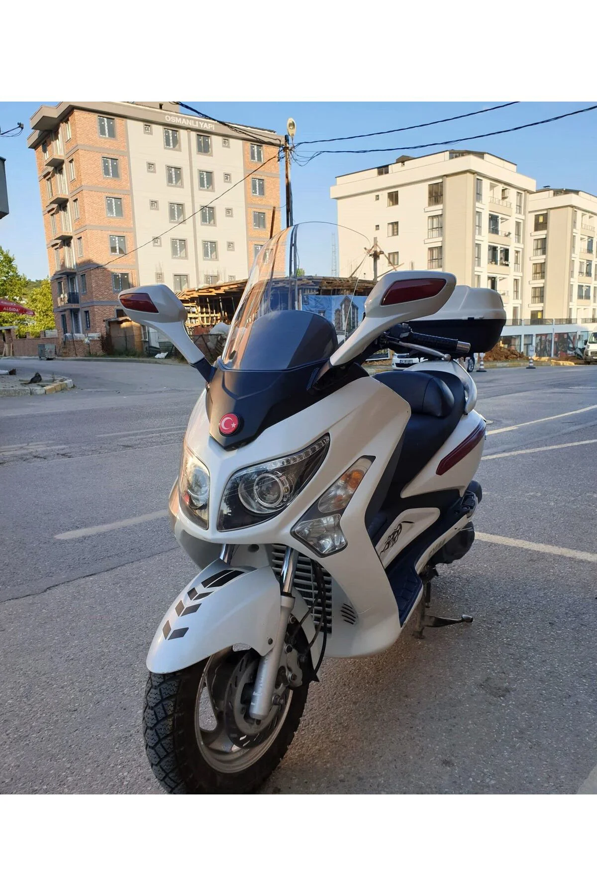 SYM Gts Evo 250 Ön Cam 2006-2015 Model 63cm Şeffaf Renkli 4mm 10c