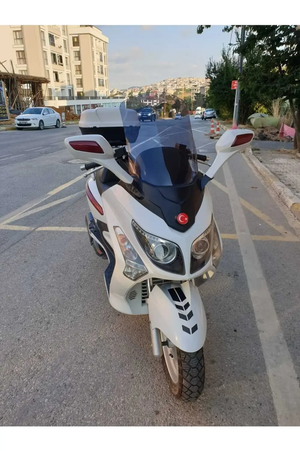 SYM Gts Evo 250 Ön Cam 2006-2015 Model 63cm Füme Renkli 4mm 10cm