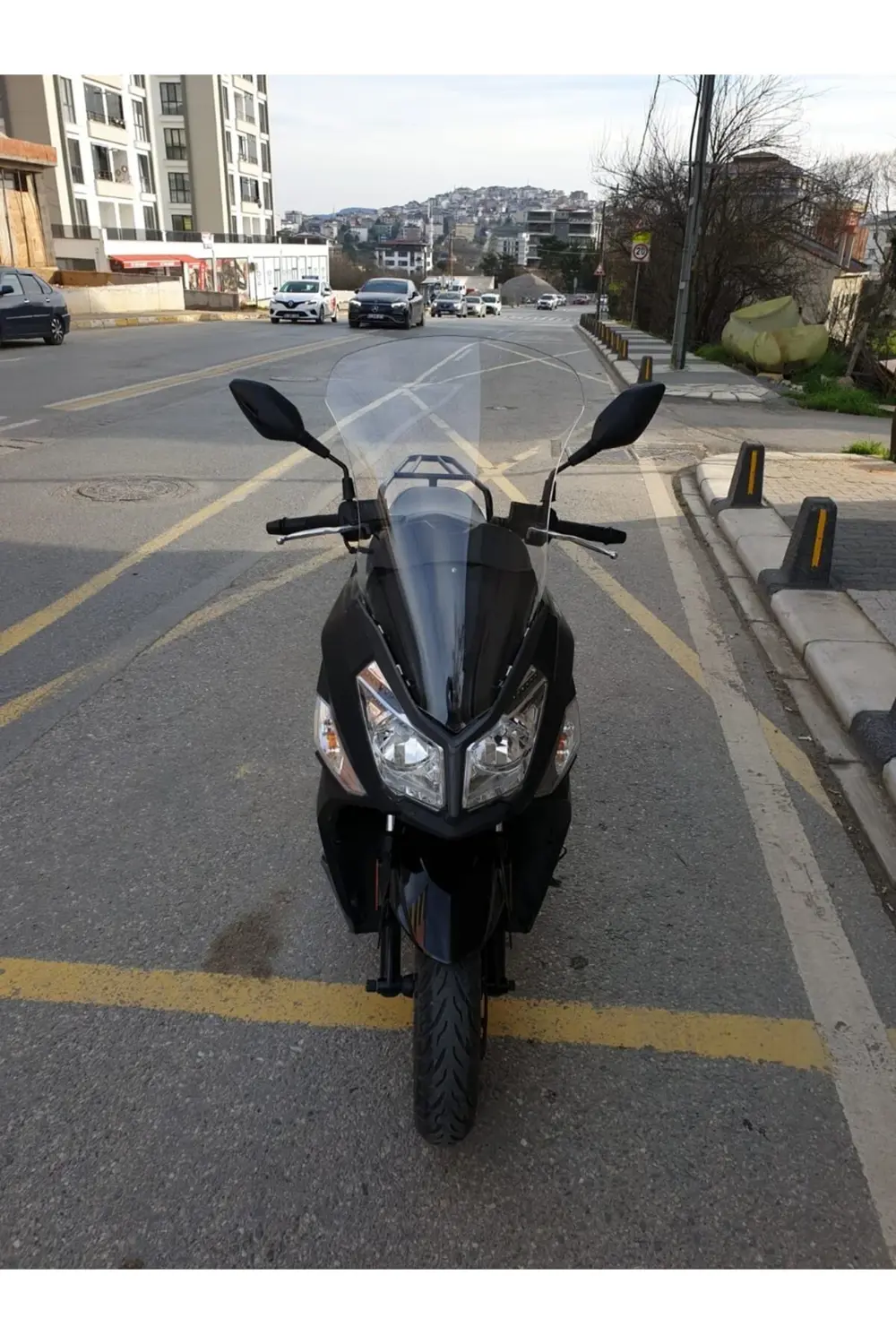 SYM JET 14 200 Ön Cam 2017-2025 Model 74cm Şeffaf Renkli 4mm UZUN