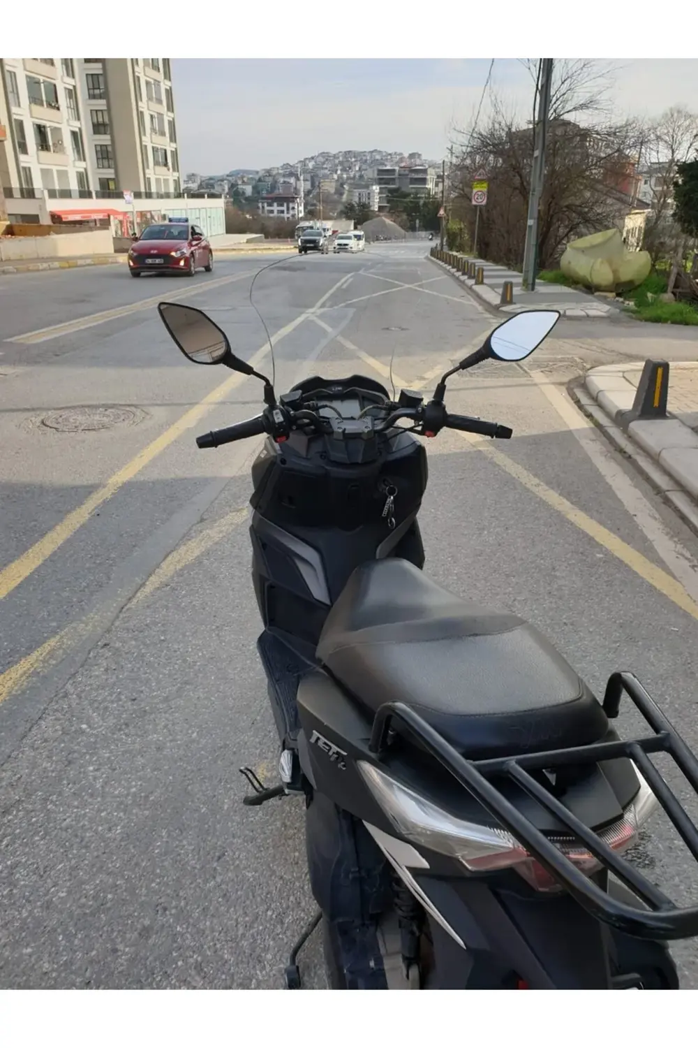 SYM JET 14 200 Ön Cam 2017-2025 Model 74cm Şeffaf Renkli 4mm UZUN