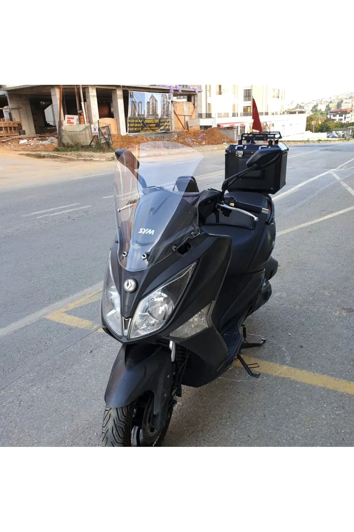 SYM Joymax 250 İ Ön Cam 2013-2016 Model 54cm Şeffaf Renkli 4mm SP