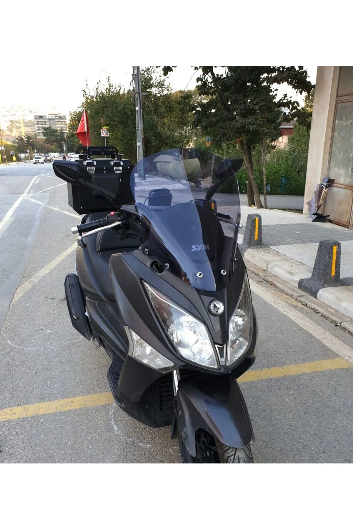 SYM Joymax 250 İ Ön Cam 2013-2016 Model 54cm Füme Renkli 4mm SPOR