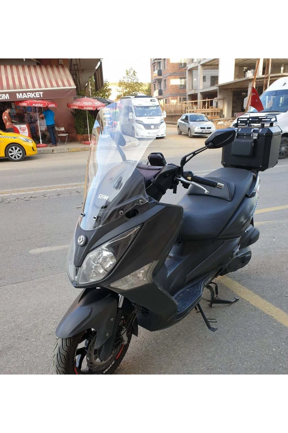 SYM Joymax 250 İ Ön Cam 2013-2016 Model 65cm Şeffaf Renkli 4mm OR