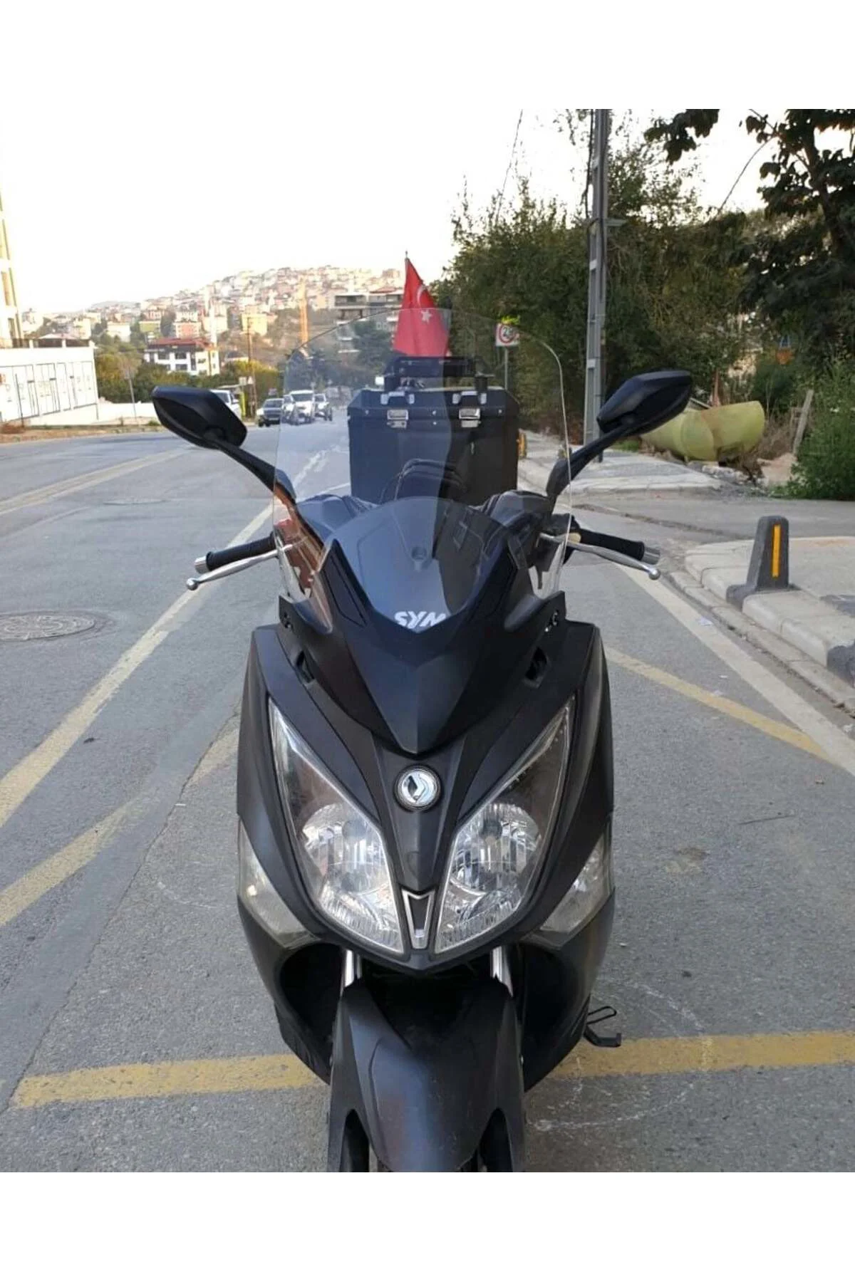 SYM Joymax 250 İ Ön Cam 2015-2016 Model 65cm Şeffaf Renkli 4mm AP