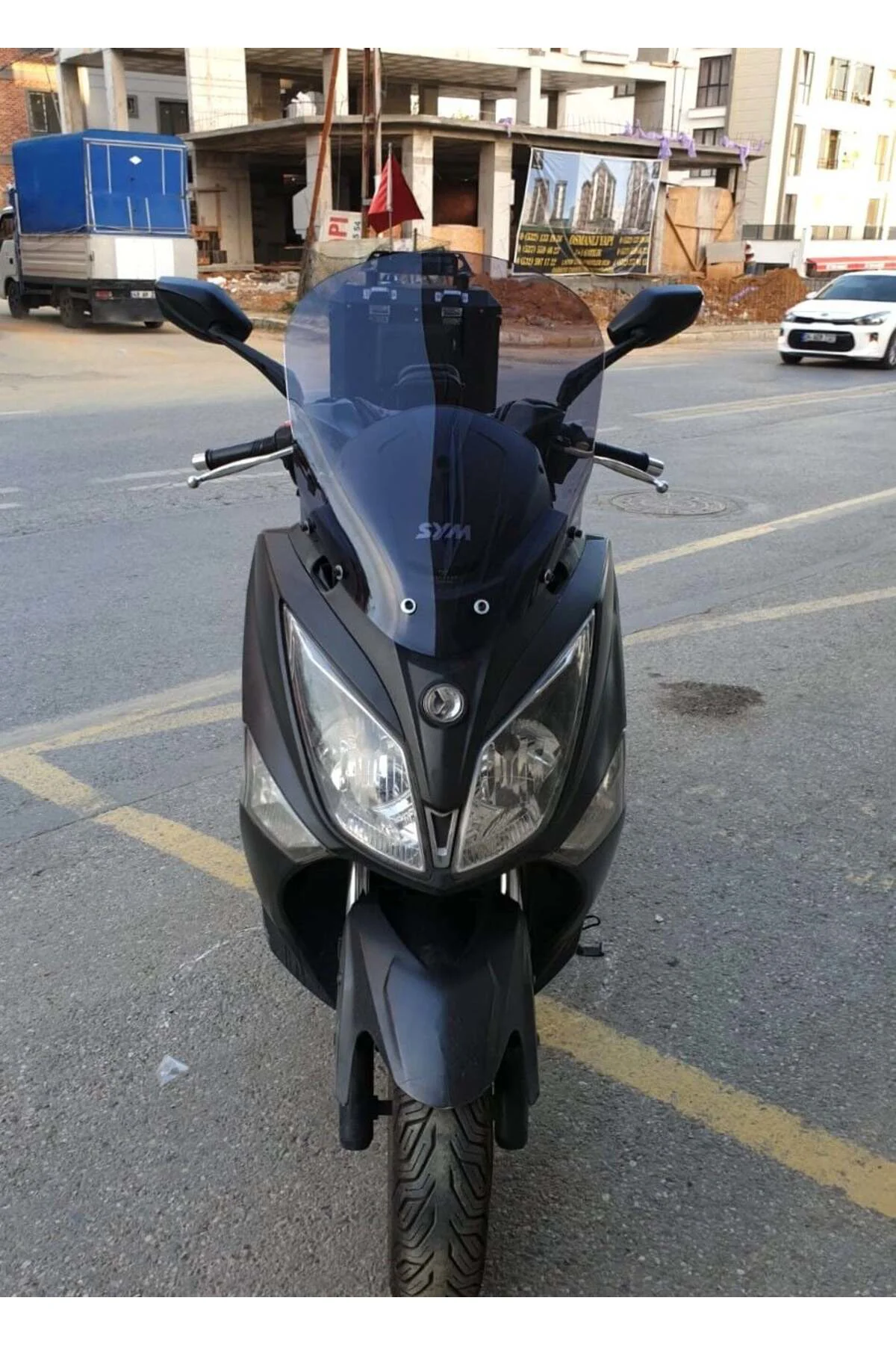 SYM Joymax 250 İ Ön Cam 2013-2016 Model 54cm Füme Renkli 4mm SPOR