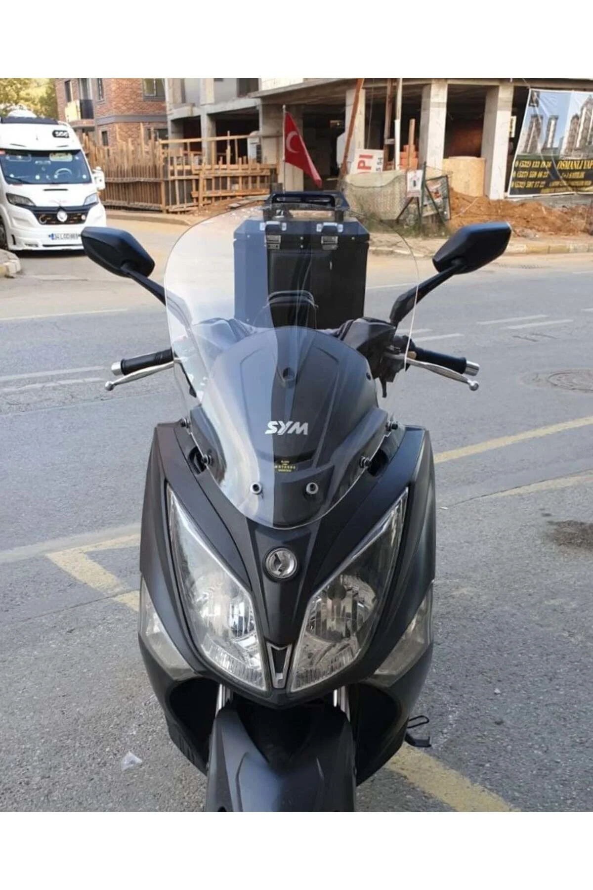 SYM Joymax 250 İ Ön Cam 2013-2016 Model 54cm Şeffaf Renkli 4mm SP
