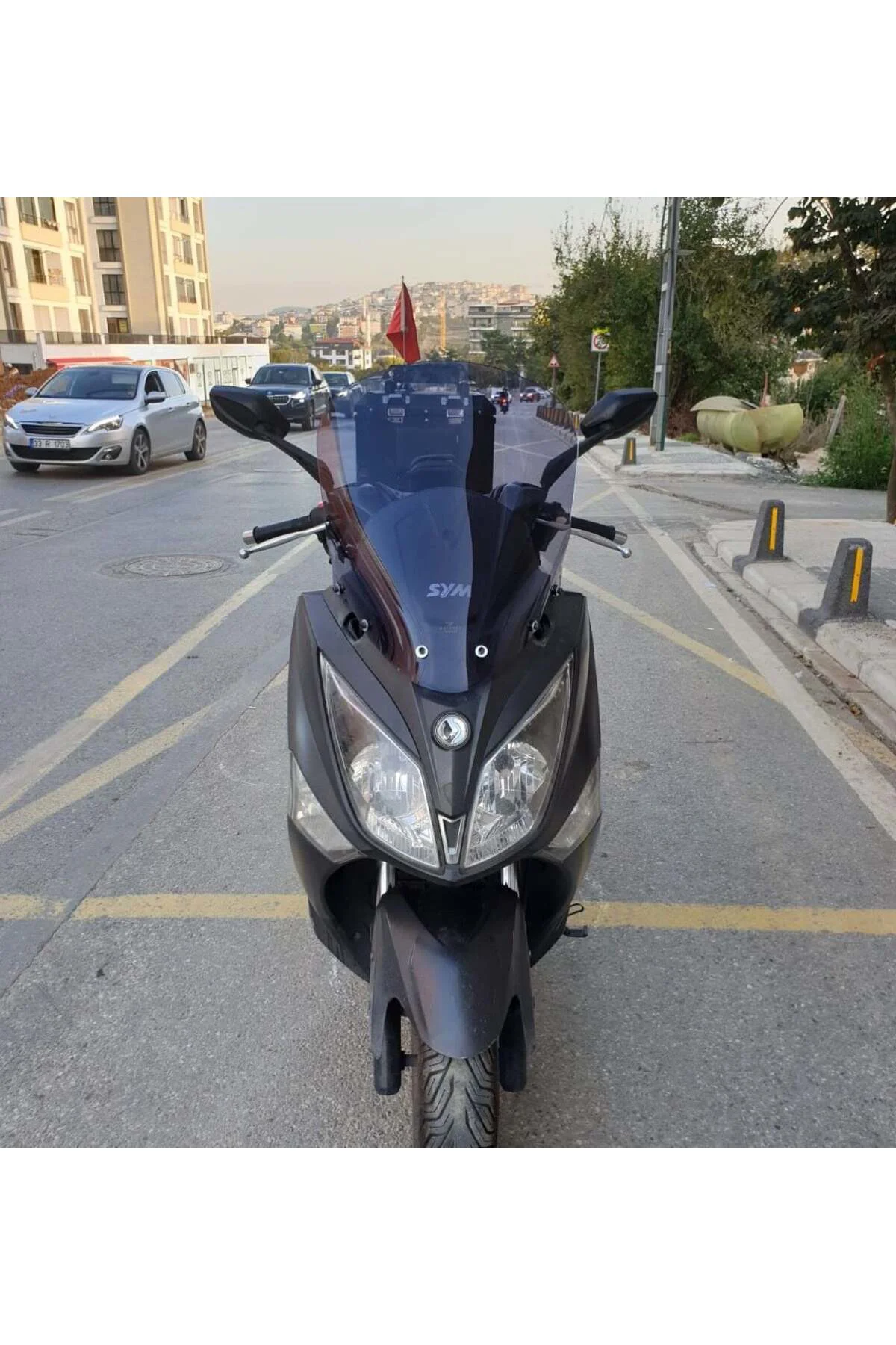 SYM Joymax 250 İ Ön Cam 2013-2016 Model 54cm Füme Renkli 4mm SPOR
