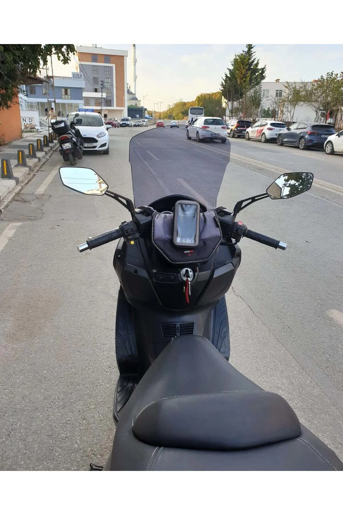 SYM Joymax 250 İ Ön Cam 2013-2016 Model 75cm Füme Renkli 4mm UZUN