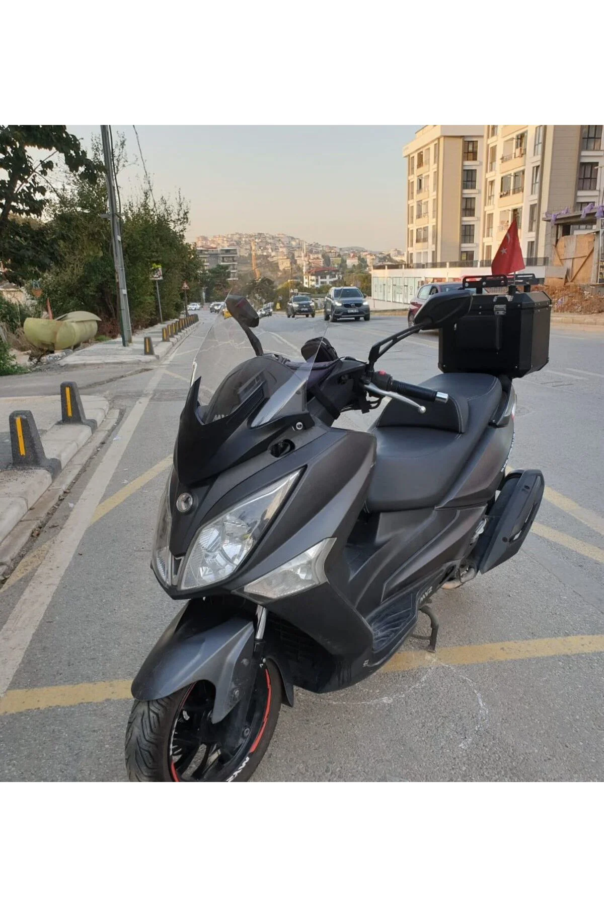 SYM Joymax 250 İ Ön Cam 2015-2016 Model 65cm Şeffaf Renkli 4mm AP