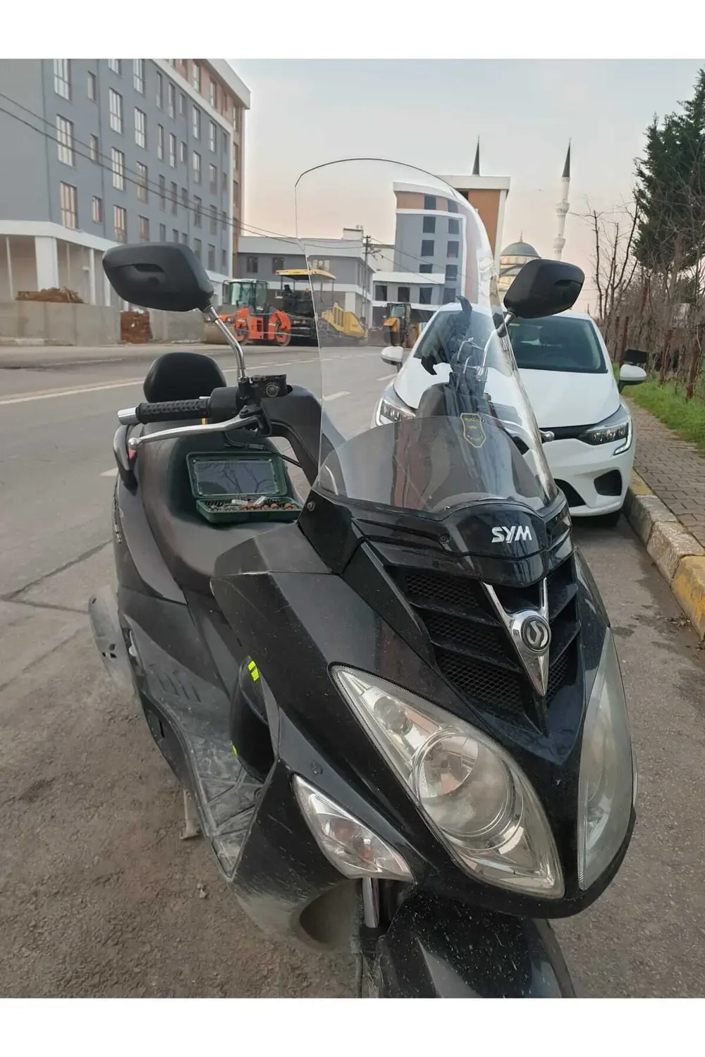 Sym Joyride 200 Ön Cam 2009 2018 Model 53cm Şeffaf Renkli 4mm