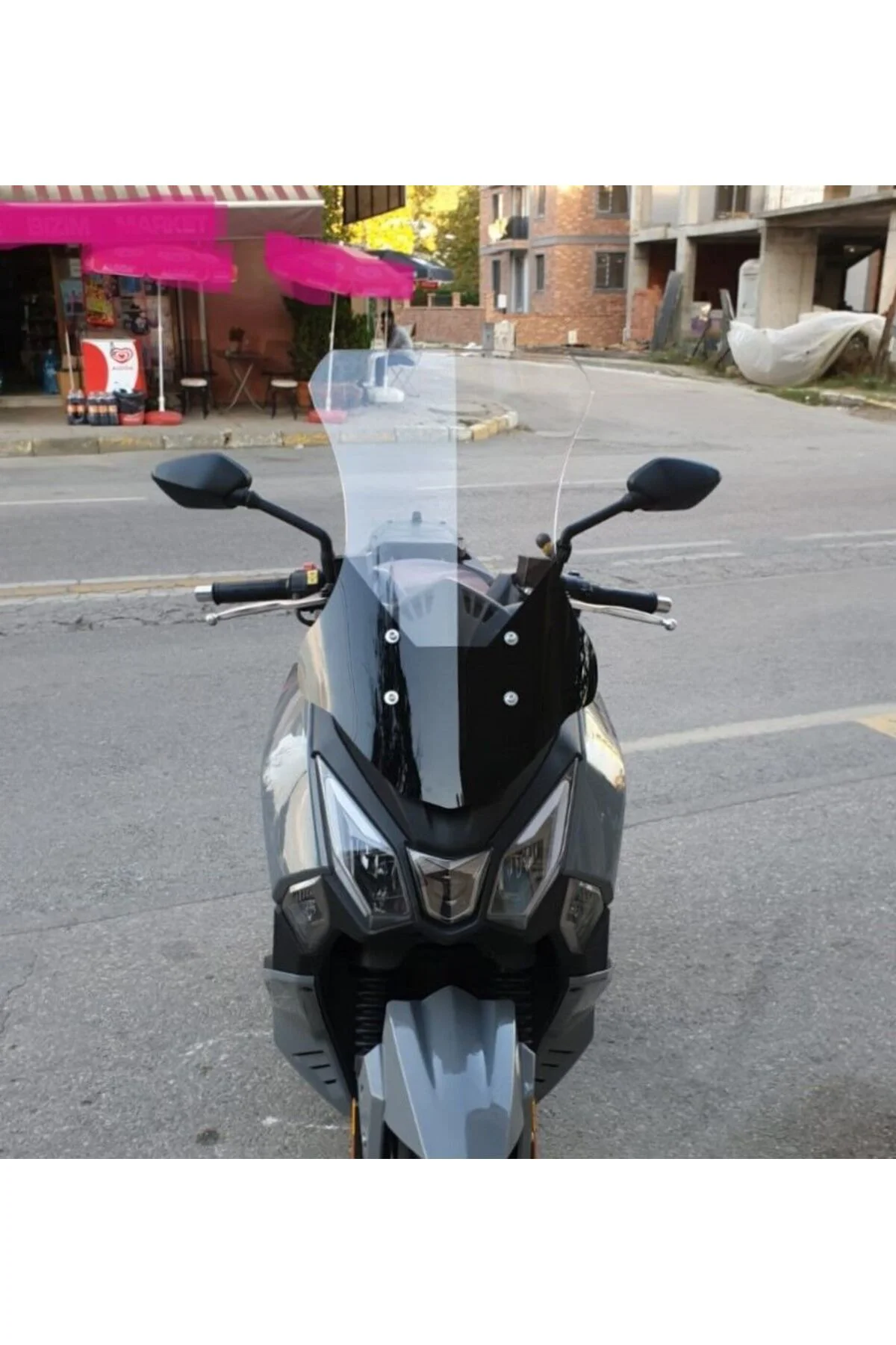 SYM Joyride 300 Ön Cam 2023-2026 Model 65cm Şeffaf Renkli 4mm ORTA BOYLU