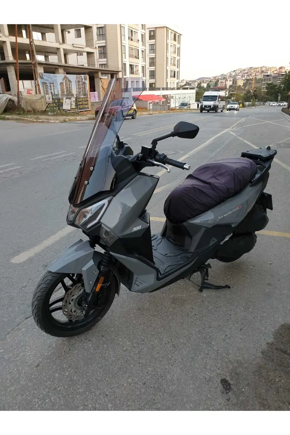 Sym Joyride 300 Ön Cam 2023 2024 Model 75cm Açıkfüme Renkli 4mm U