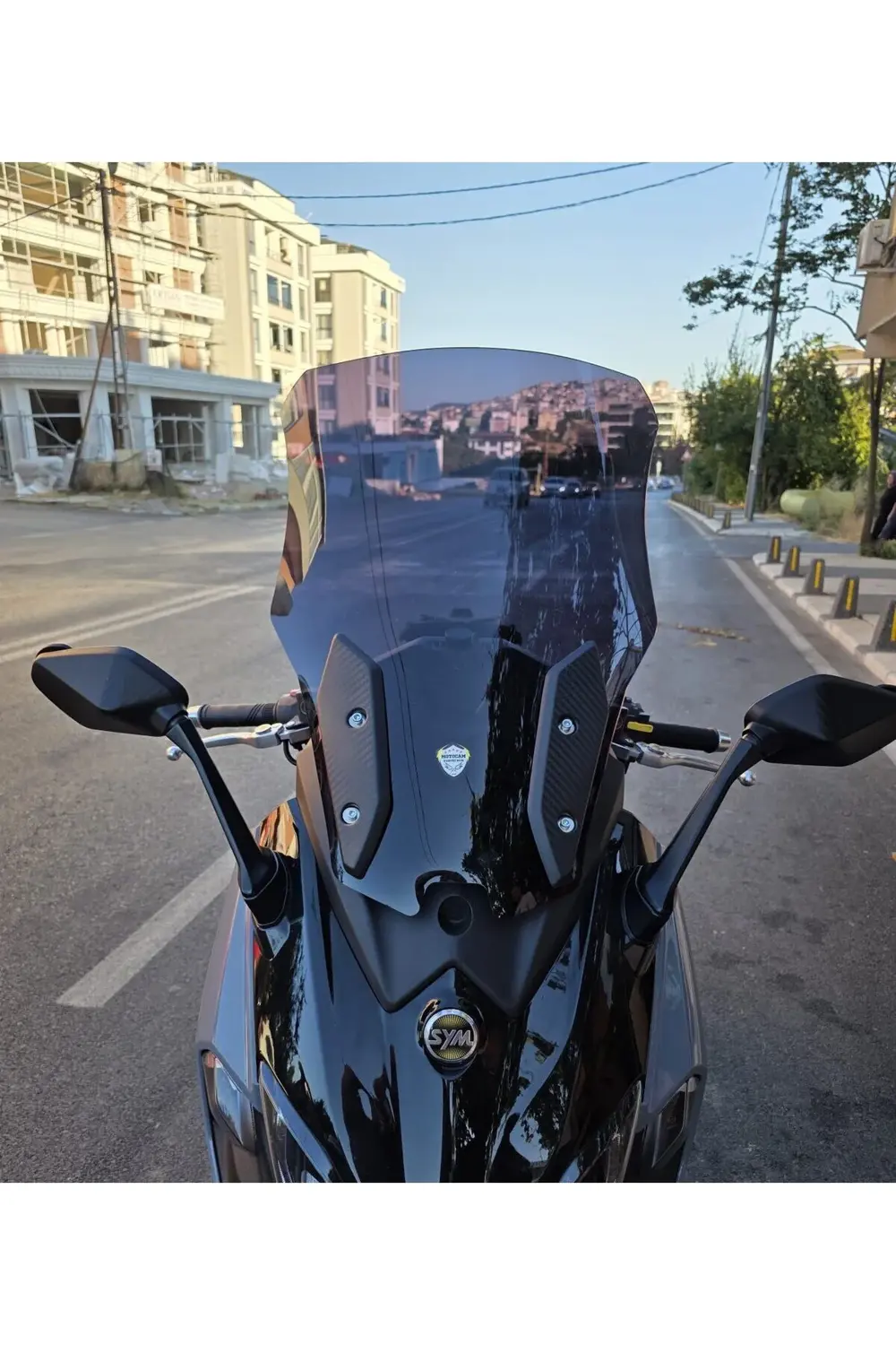 Sym Maxsym TL 508 Siperlik Ön Cam 2022-2025 Model 65cm Siyah Renk