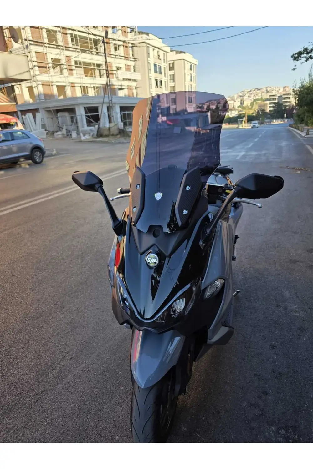 Sym Maxsym TL 508 Siperlik Ön Cam 2022-2025 Model 65cm Siyah Renk