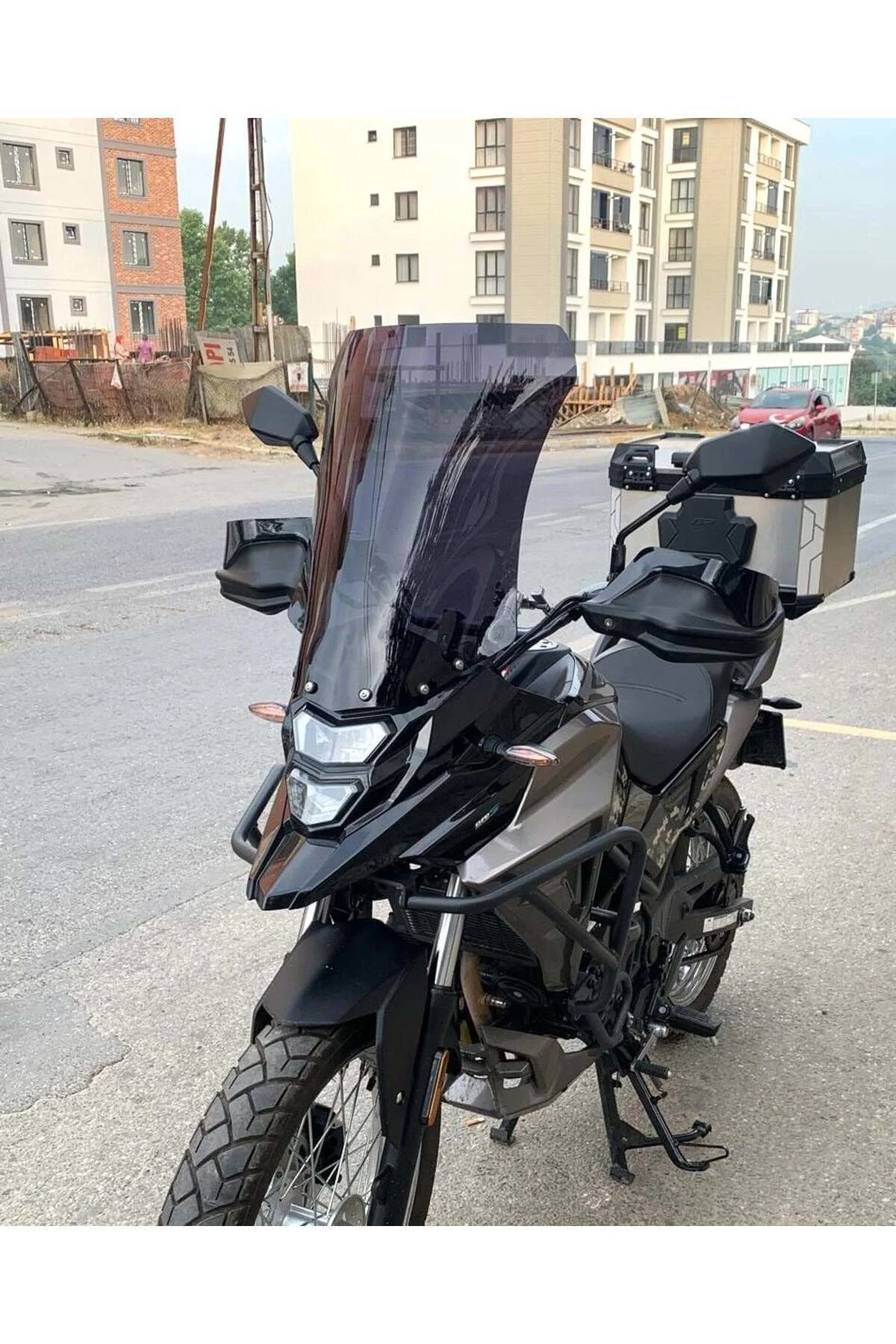 SYM NHT 200 Ön Cam 2023-2026 Model 50cm Siyah Renkli 4mm