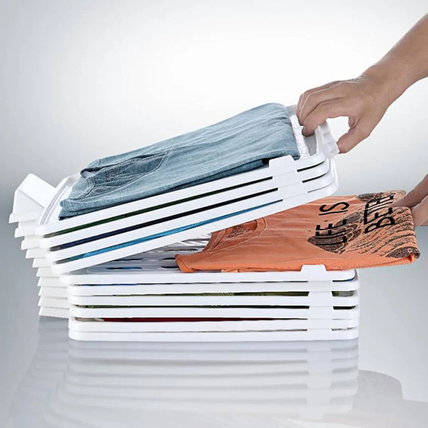 T-Shirt Düzenleme Aparatı ile Düzenli ve Fonksiyonel Raf Sistemle