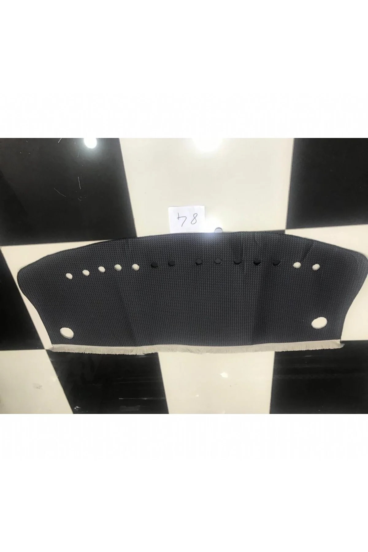 T7 2018-2020 Torpido Ön Göğüslük-84
