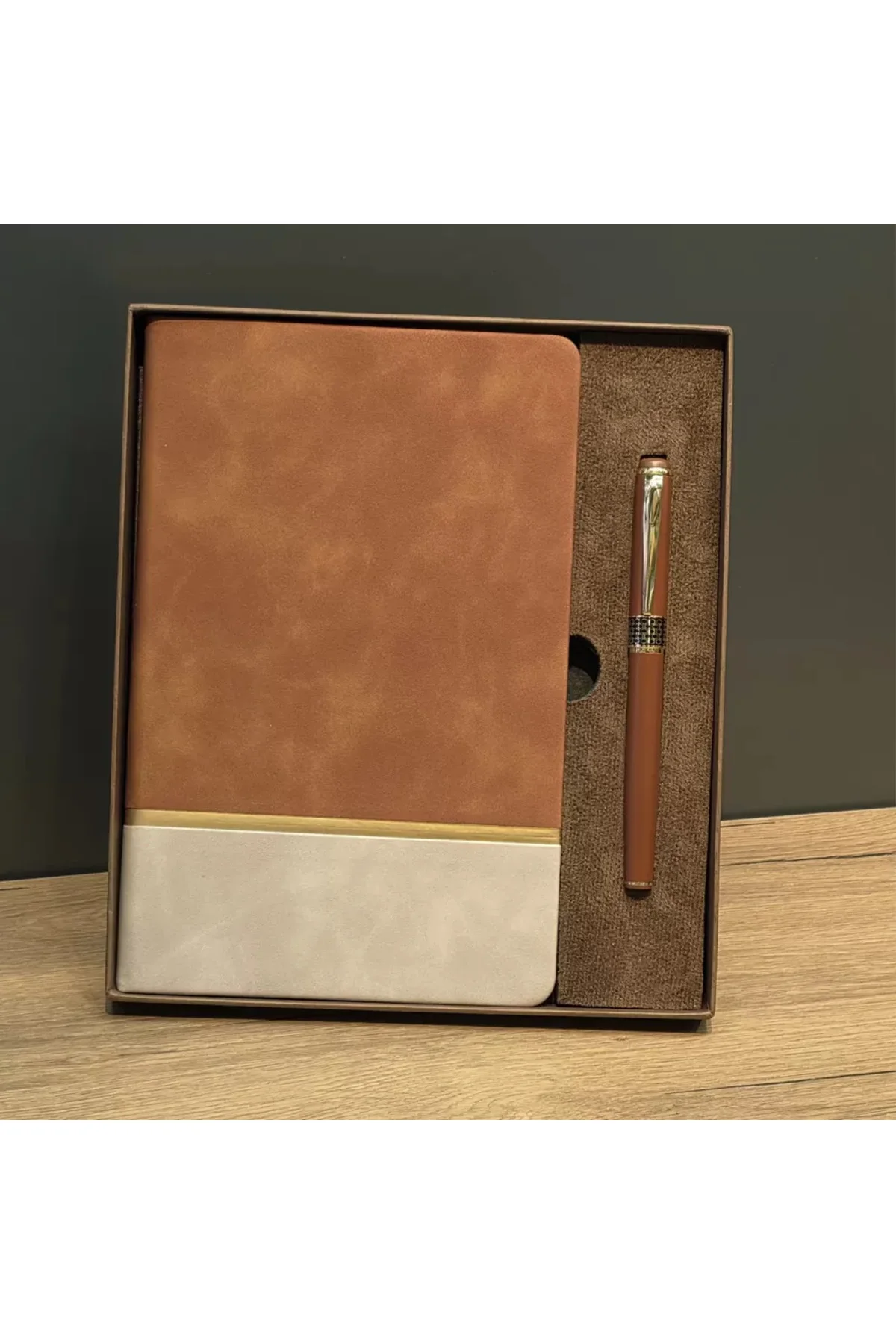 Taba Rengi Gold Detaylı Termo Deri Defter Ve Metal Roller Kalem H