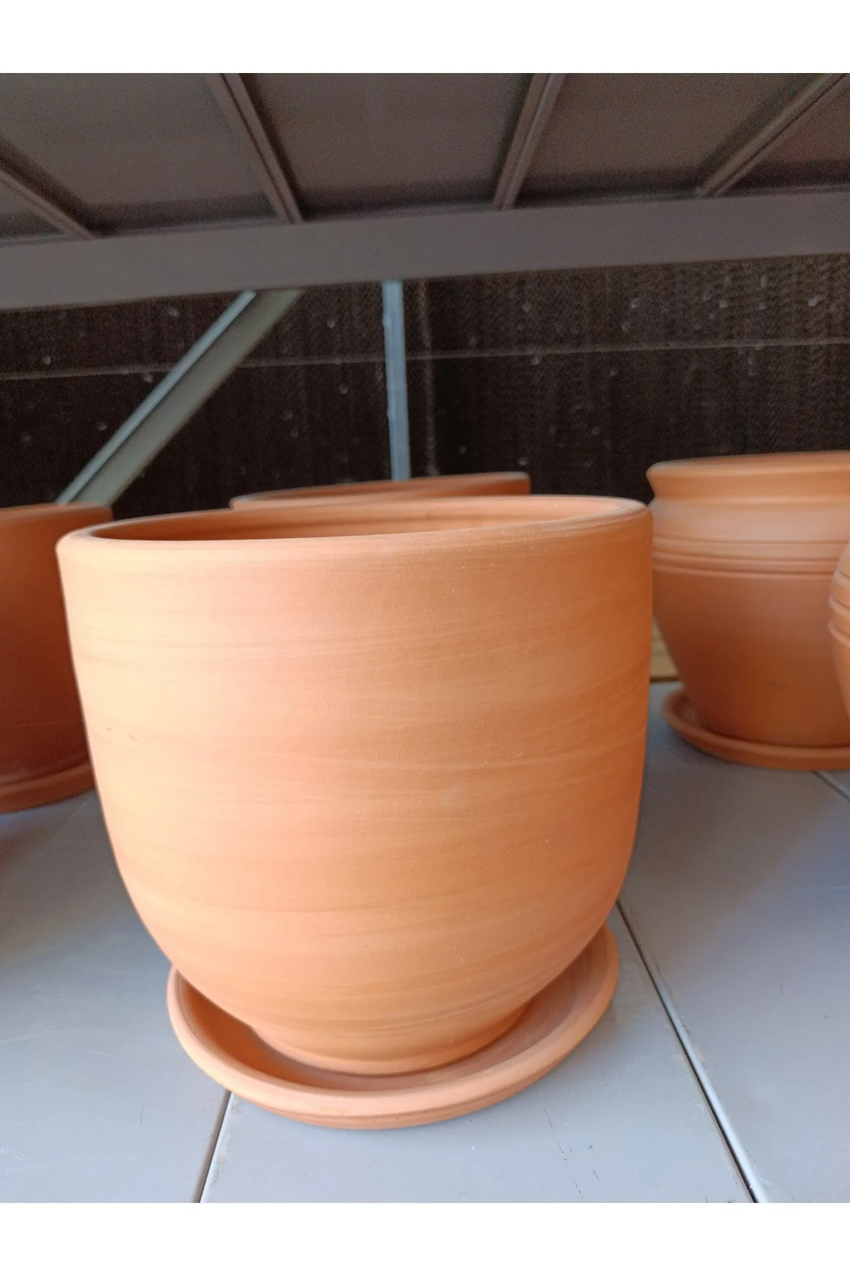 Tabaklı 25-30 Litre Sade Toprak Saksı - Görsel 2