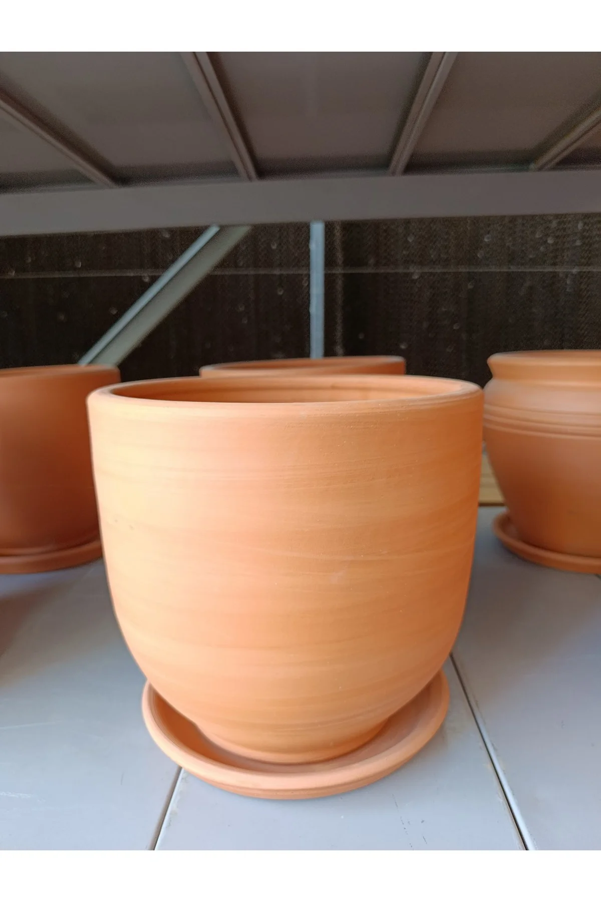Tabaklı 25-30 Litre Sade Toprak Saksı - Görsel 4