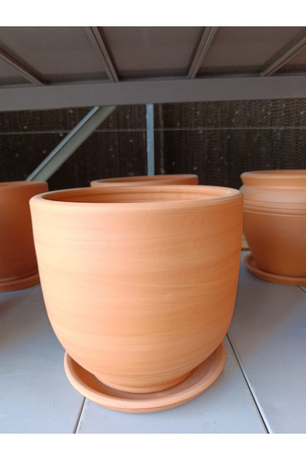 Tabaklı 25-30 Litre Sade Toprak Saksı - Görsel 3
