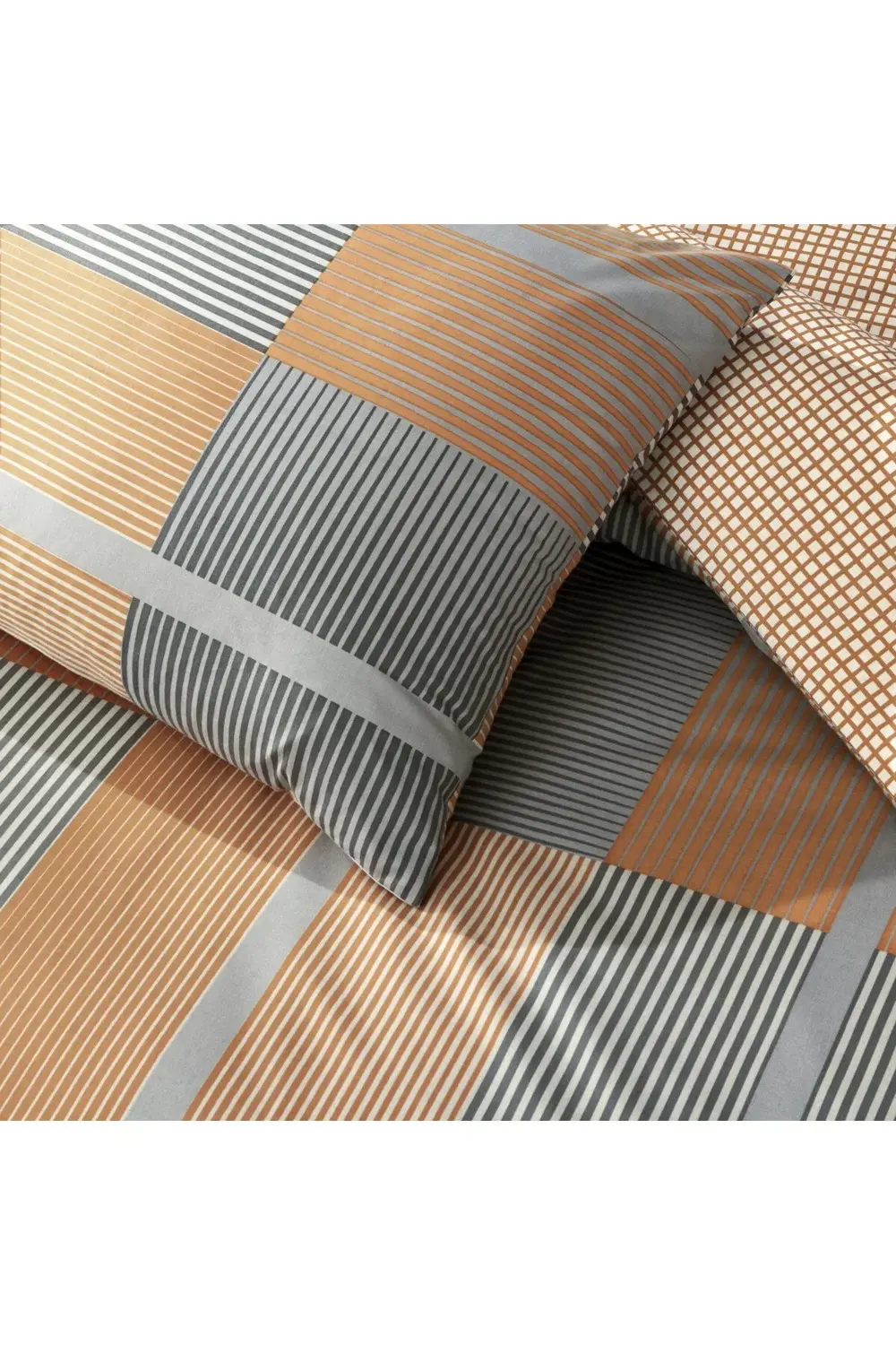 TAÇ YENİ SEZON ÇİFT KİŞİLİK NEVRESİM TAKIMI MİLES TURUNCU