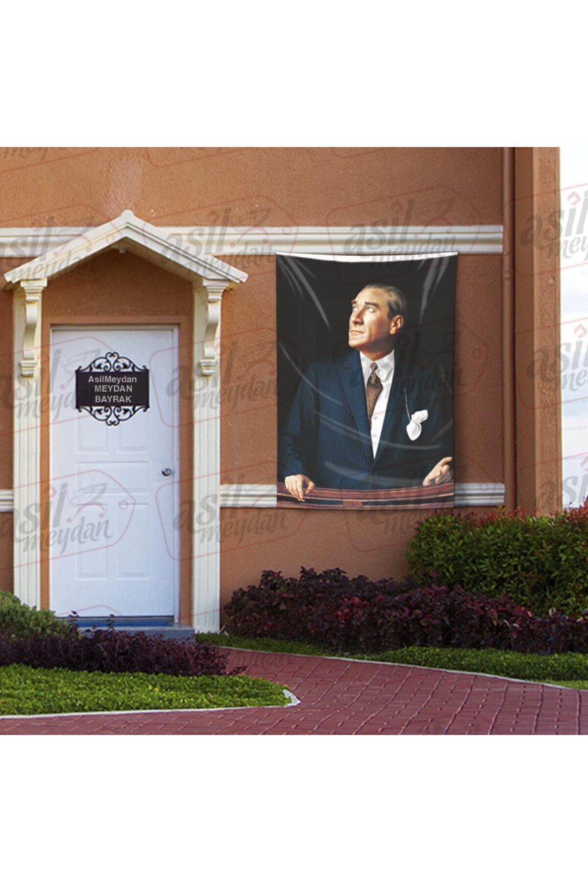 Takım Elbiseli Sivil Göğe Bakan Gazi Mustafa Kemal Atatürk - Post