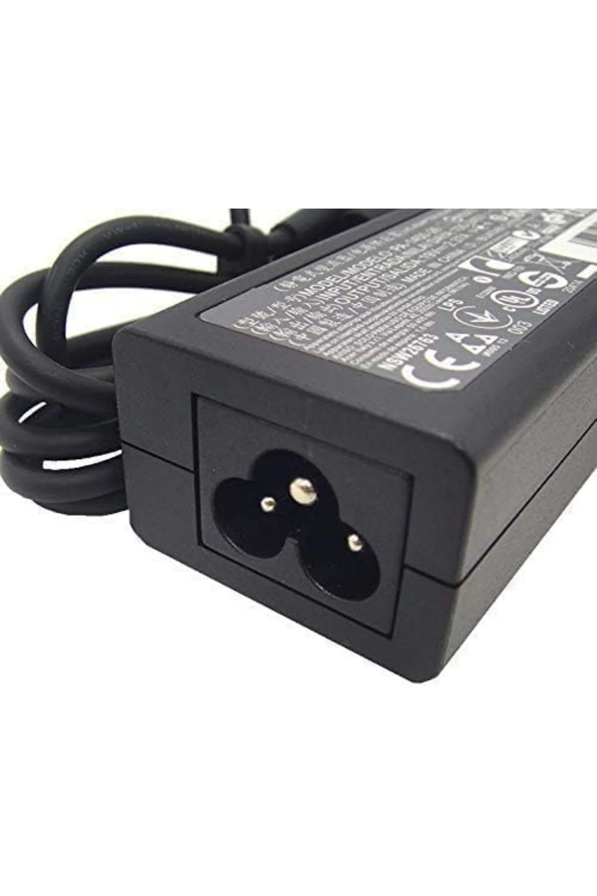 TAMGÜN 19V 2.37a 45w 5.5 x 1.7mm Büyük Pin Adaptörü Şarj Cihazı Y