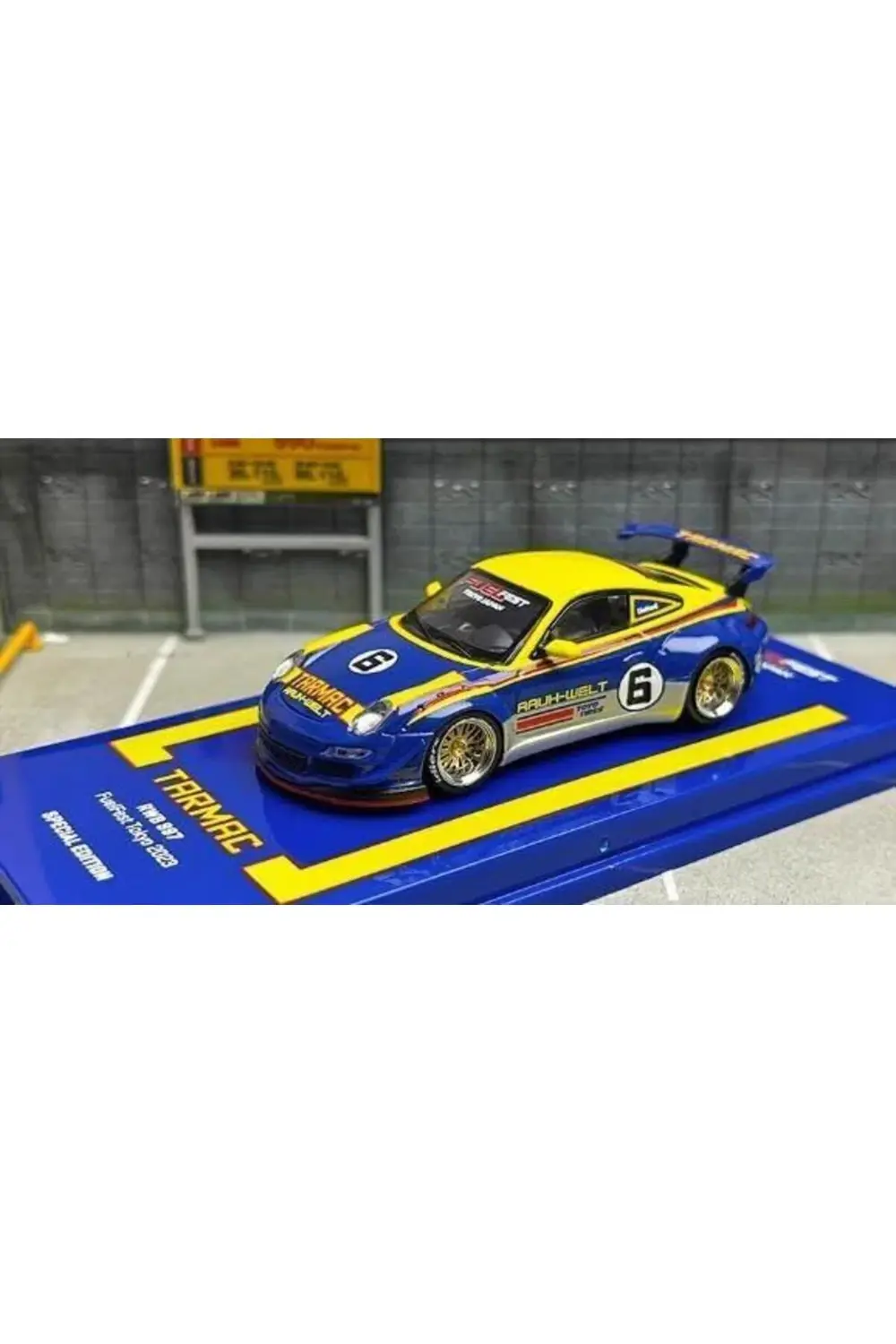Tarmac RWB 997 FuelFest Tokyo 2023  1/64 Model Araba