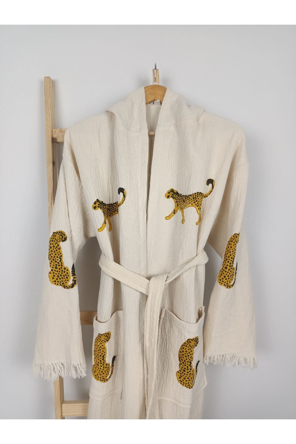 Buldan Concept Taş Baskı Bornoz Tiger