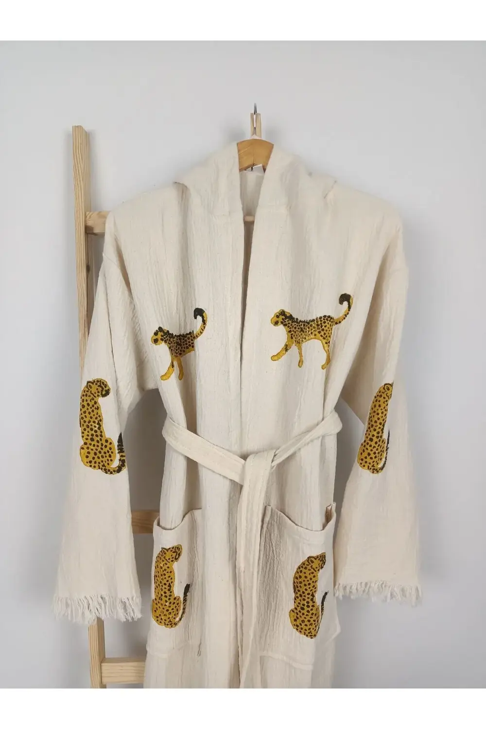 Taş Baskı Bornoz Tiger