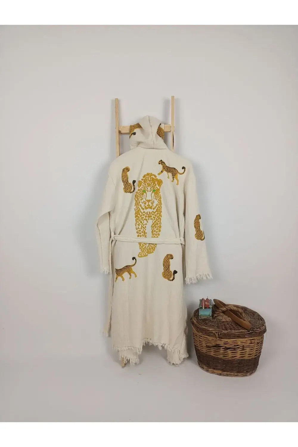 Taş Baskı Bornoz Tiger