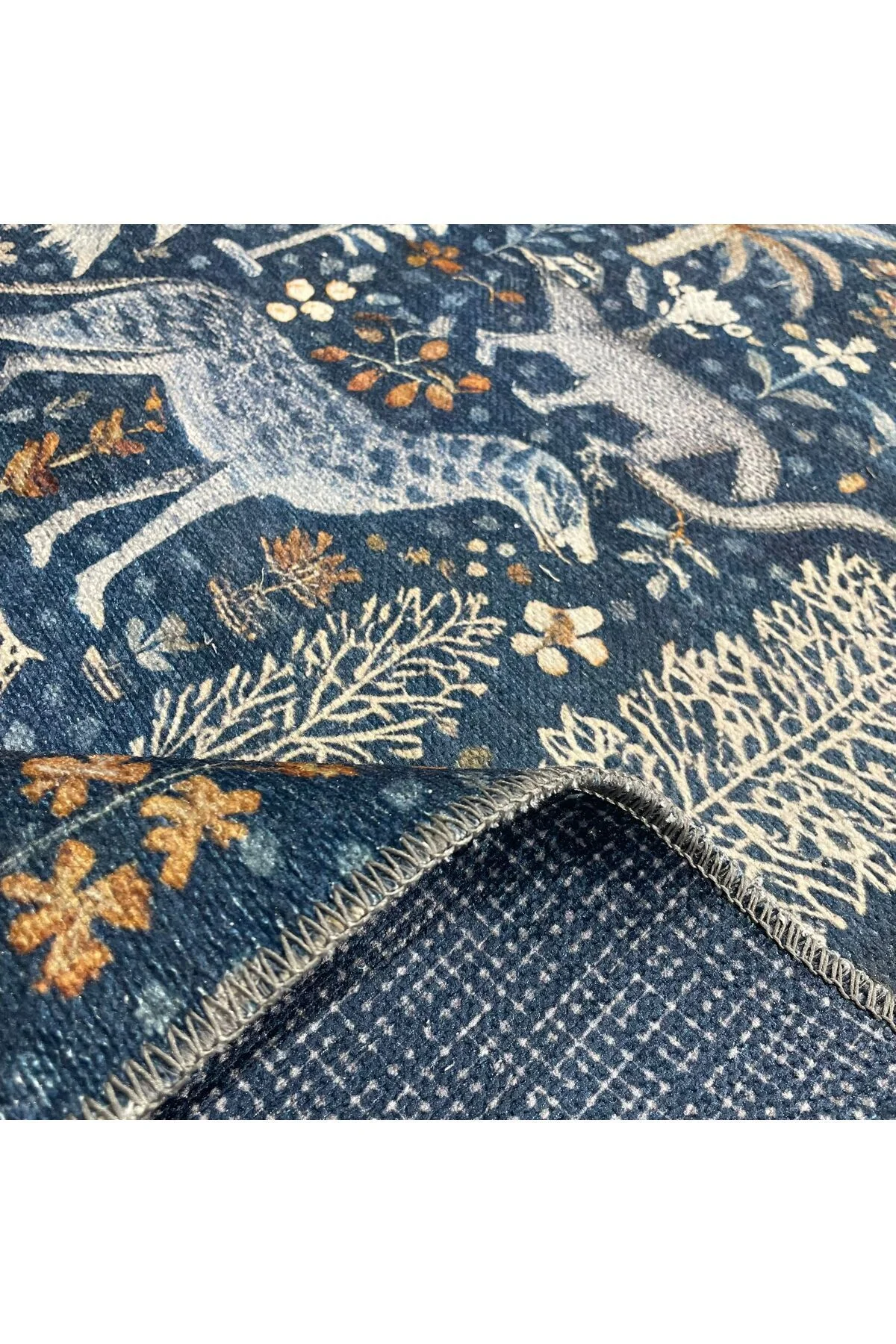 Tasarım Çift Taraflı Yıkanabilir Şönil Halı Kilim Yolluk Doğa Ve Orman Temalı Mavi Lacivert Eskitme Tasarım Çift Taraflı Yıkanabilir Şönil Halı Kilim Yolluk Doğa Ve Orman Temalı Mavi Lacivert Eskitme