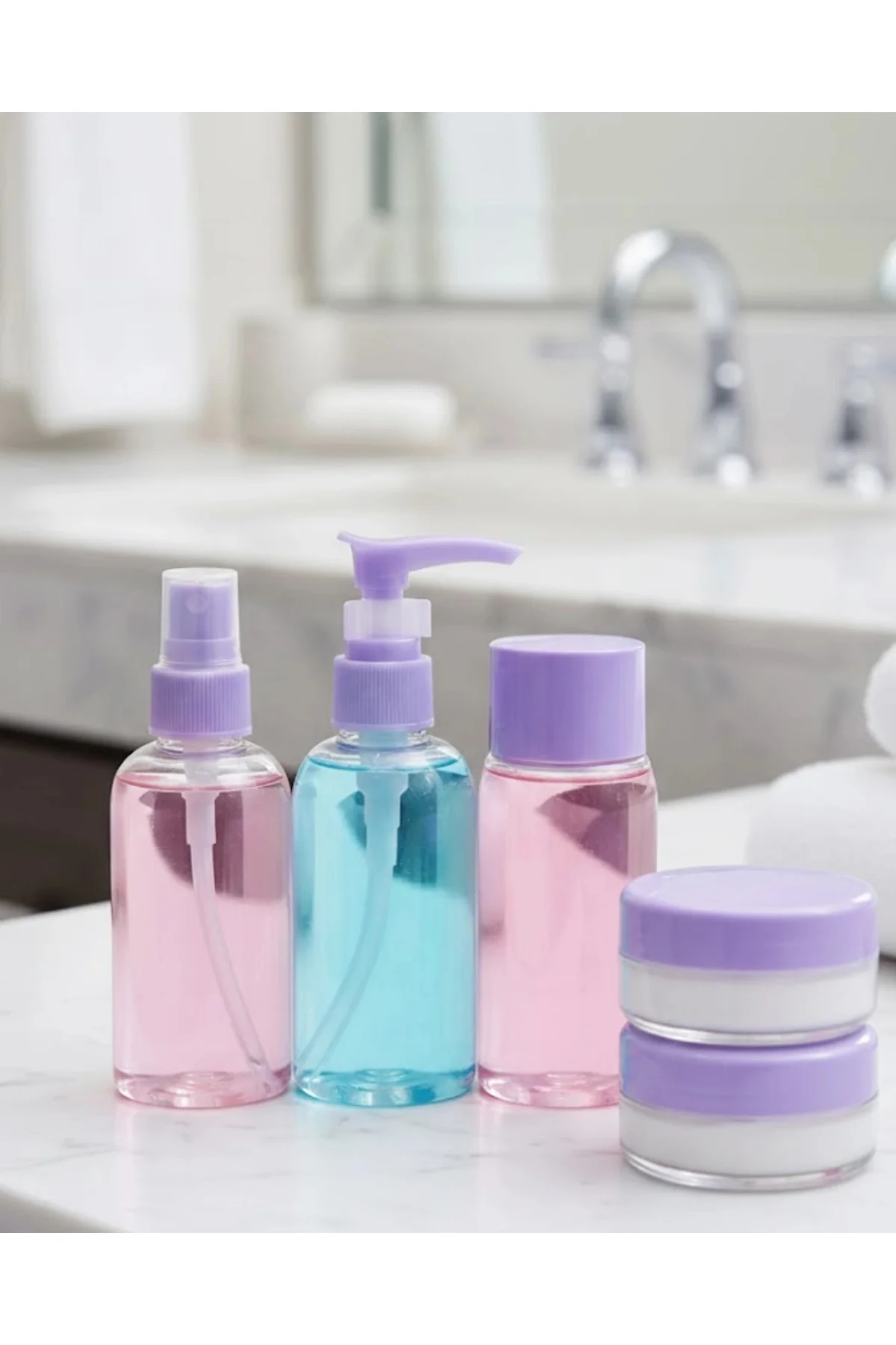 Taşınabilir 5’li Seyahat Banyo Seti Şeffaf Kozmetik Kapları Taşınabilir 5’li Seyahat Banyo Seti Şeffaf Kozmetik Kapları
