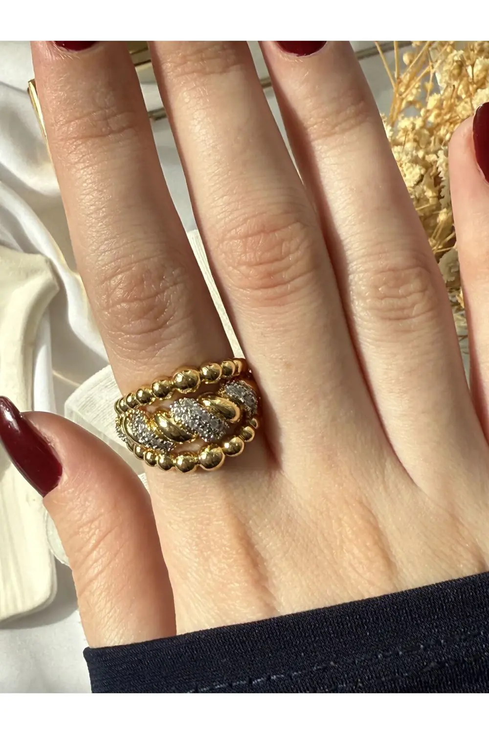 Atelier Emine Taşlı Burgulu Gold Yüzük