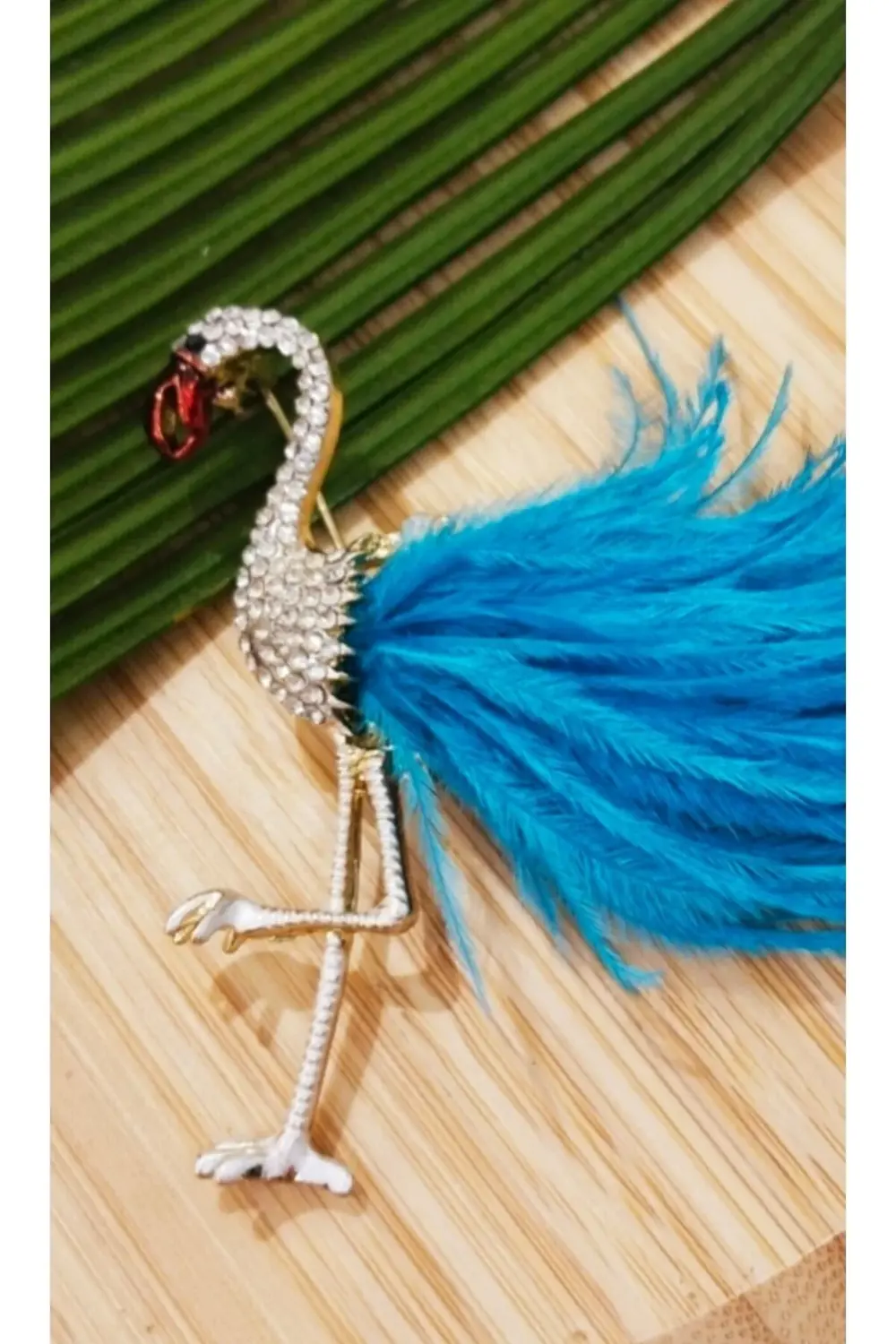 Tavus Kuşu Figürlü Broş