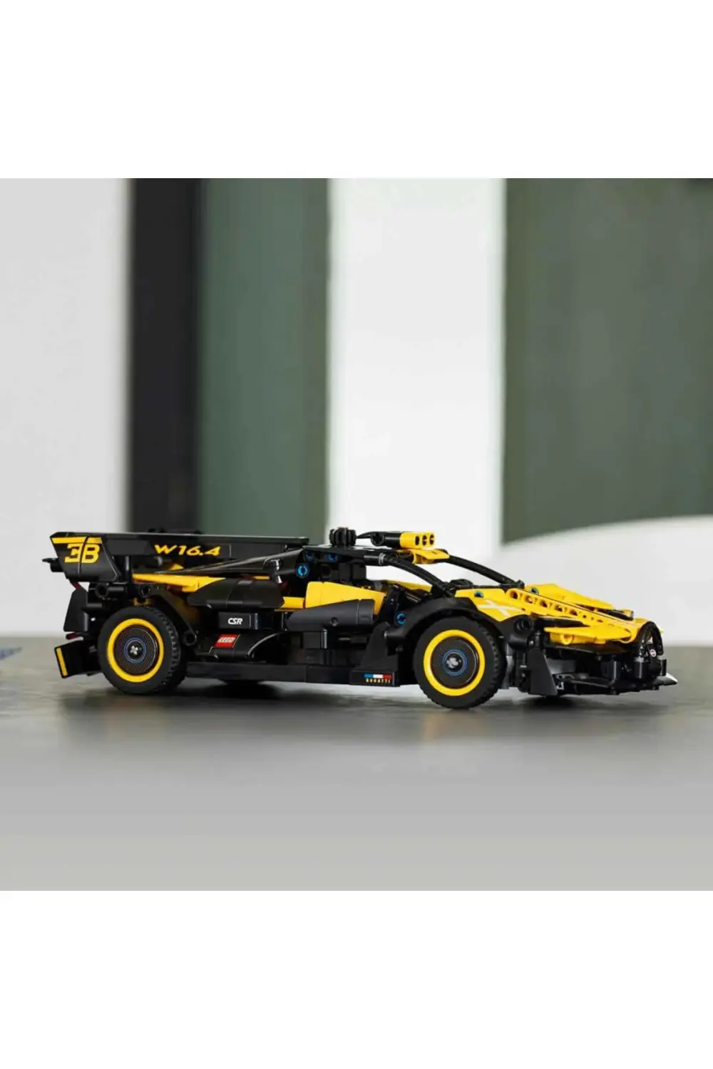 Technic Bugatti Bolide 42151