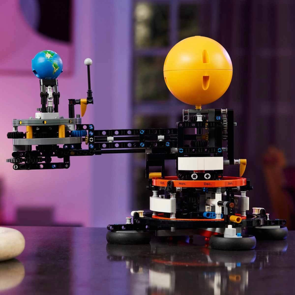 Technic Dünya ve Ay Yörüngesi 42179