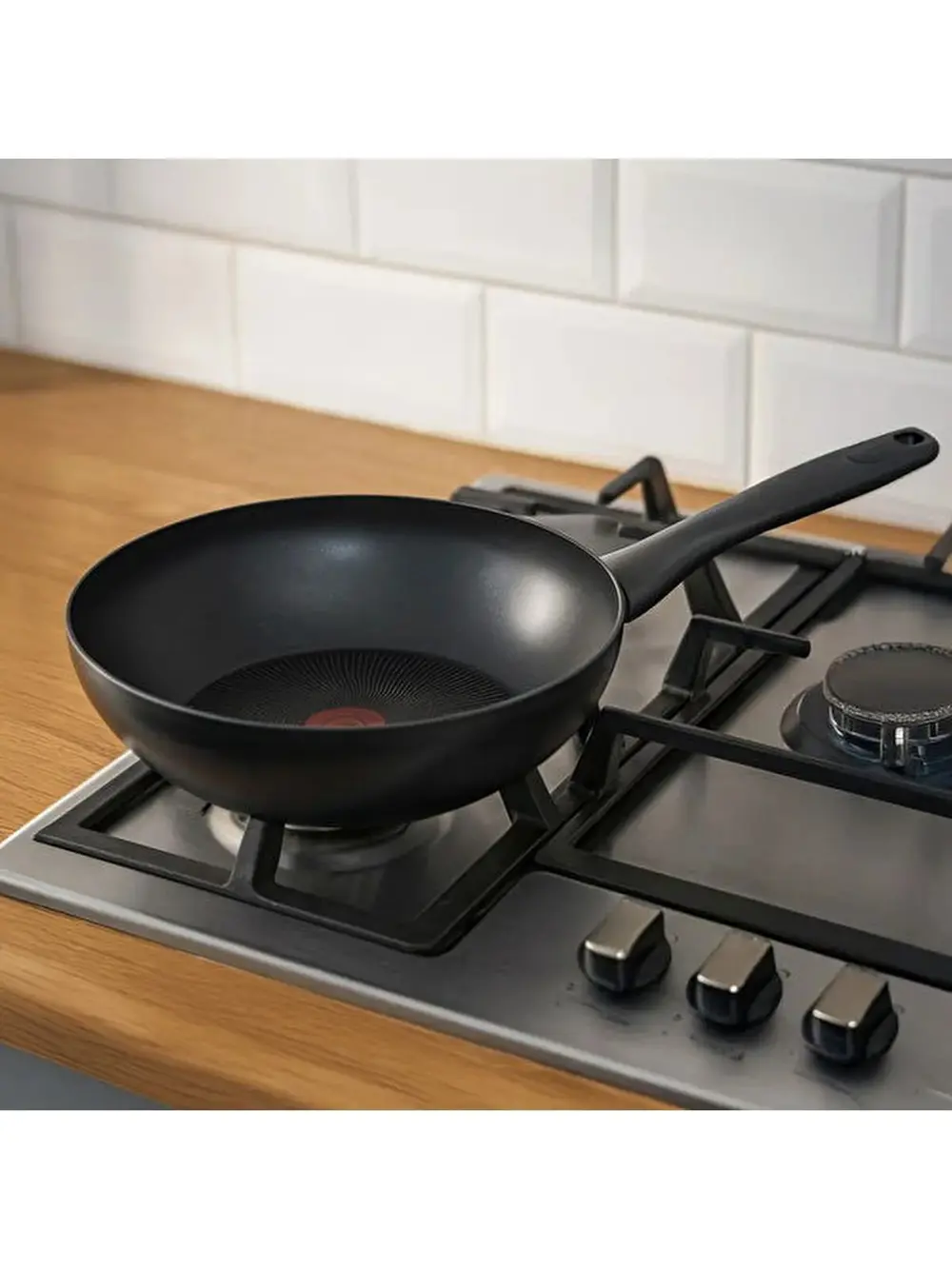 Tefal Titanyum 3X Titanium Force Wok Tava 28 Cm