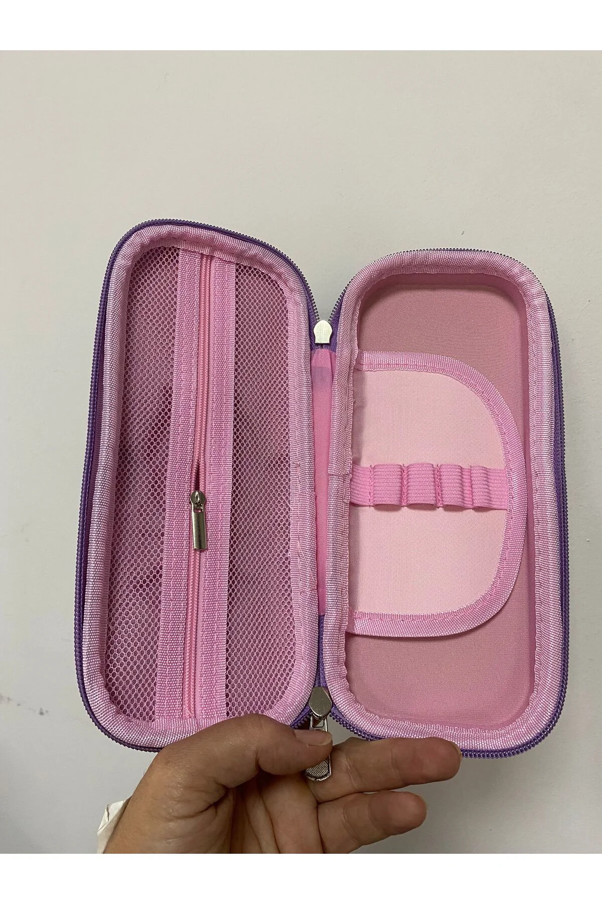 Tek Gözlü Kız Kalem Kutusu Fiyatı, Yorumları ve Özellikleri