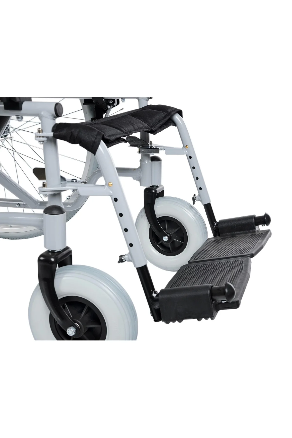 Tekerlekli Sandalye Beyaz | 45 cm Oturum, Alüminyum Gövde, Refakatçi Frenli DM-321 Tekerlekli Sandalye Beyaz | 45 cm Oturum, Alüminyum Gövde, Refakatçi Frenli DM-321