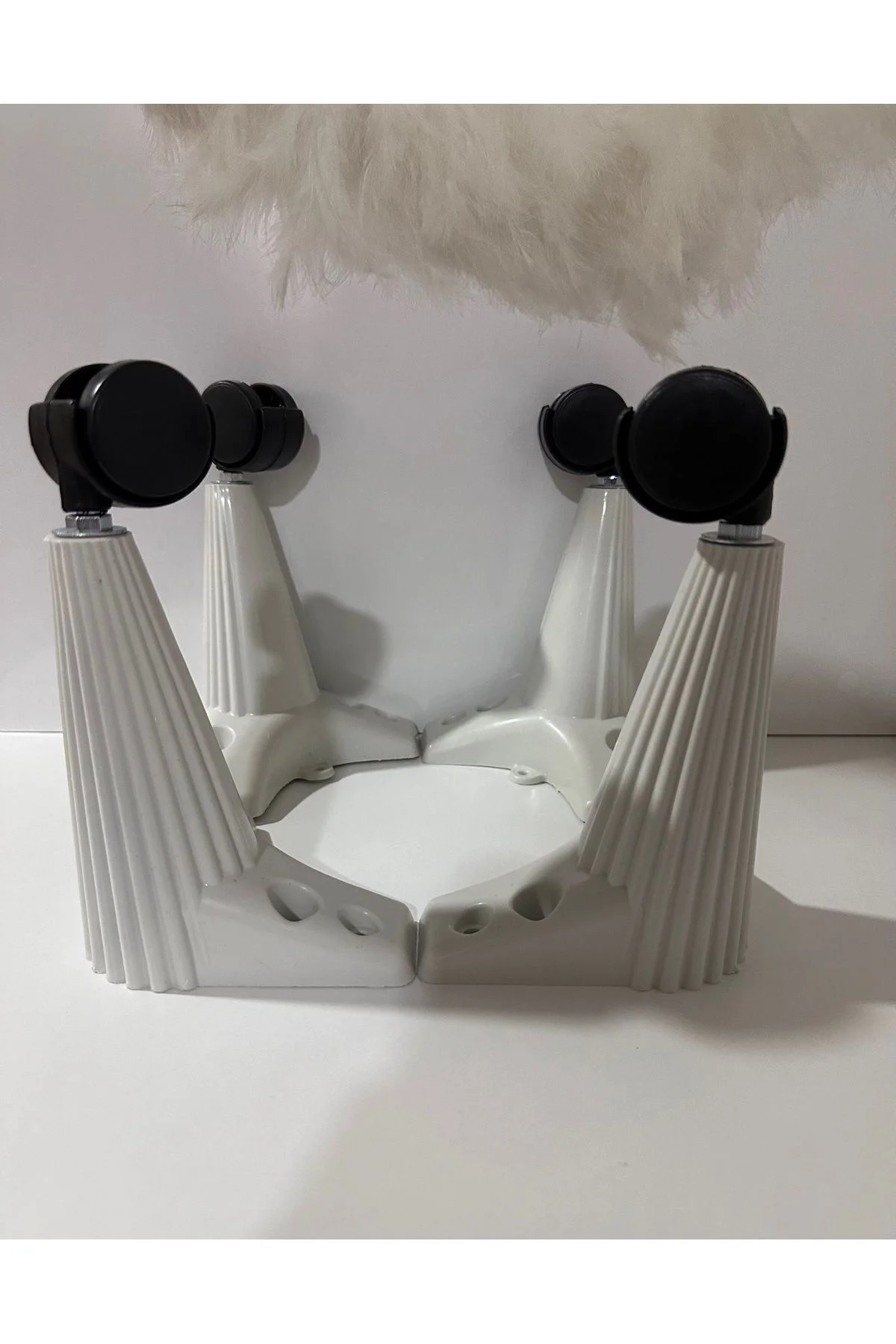 Tekerlekli Sehpa Masa Ayağı,akıllı Sehpa Ayağı, Sihirli Sehpa Ayağı Beyaz 4 Adet 360 Derece 20 Cm Tekerlekli Sehpa Masa Ayağı,akıllı Sehpa Ayağı, Sihirli Sehpa Ayağı Beyaz 4 Adet 360 Derece 20 Cm
