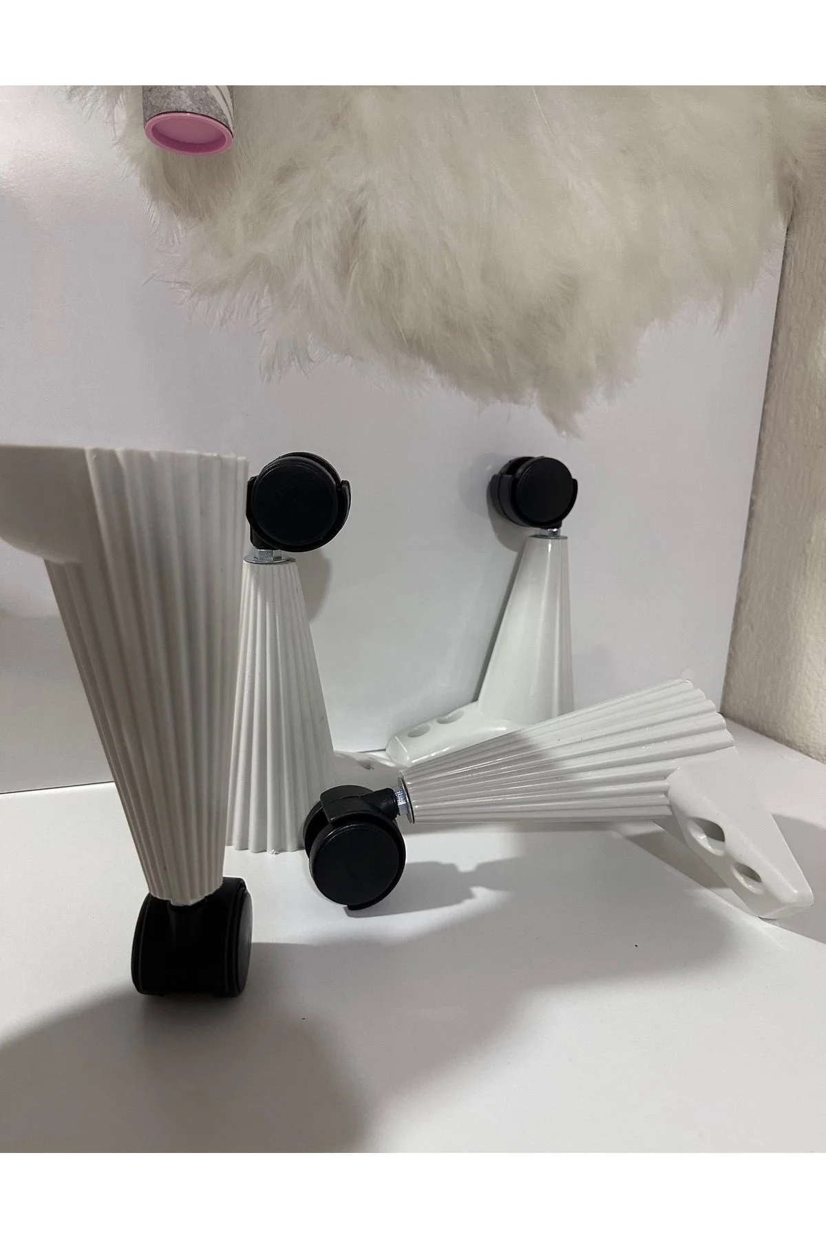 Tekerlekli Sehpa Masa Ayağı,akıllı Sehpa Ayağı, Sihirli Sehpa Ayağı Beyaz 4 Adet 360 Derece 20 Cm Tekerlekli Sehpa Masa Ayağı,akıllı Sehpa Ayağı, Sihirli Sehpa Ayağı Beyaz 4 Adet 360 Derece 20 Cm