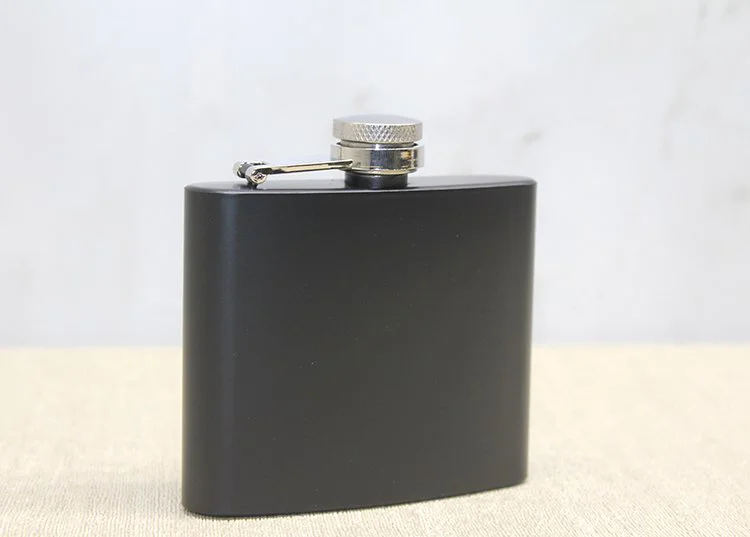 Tekli Siyah 5 Oz Paslanmaz Çelik Matara - Çocuklar İçin Tekli Siyah 5 Oz Paslanmaz Çelik Matara - Çocuklar İçin