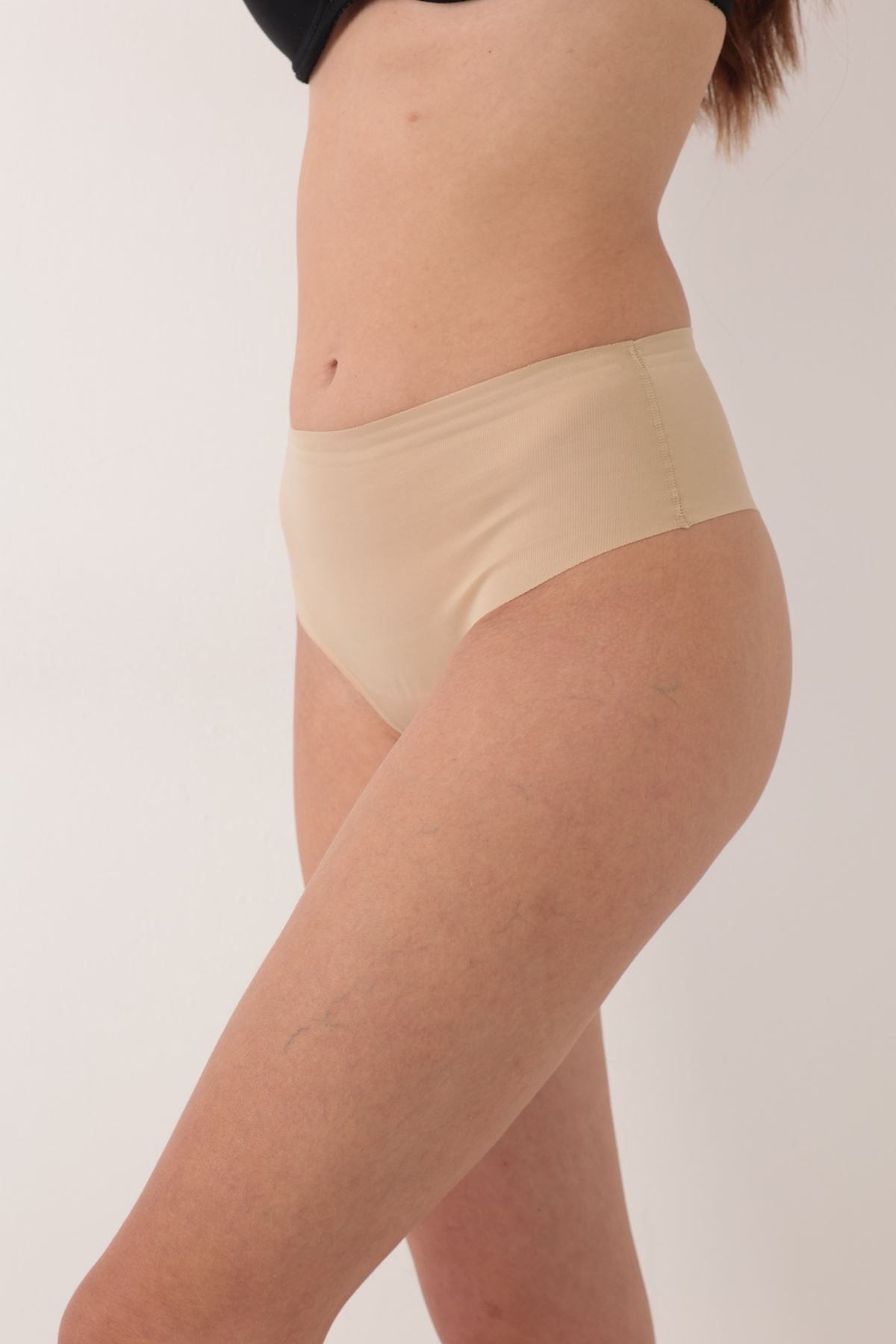 Sistina Ten Lazer Kesim Düşük Bel Tangalı Korse Külot